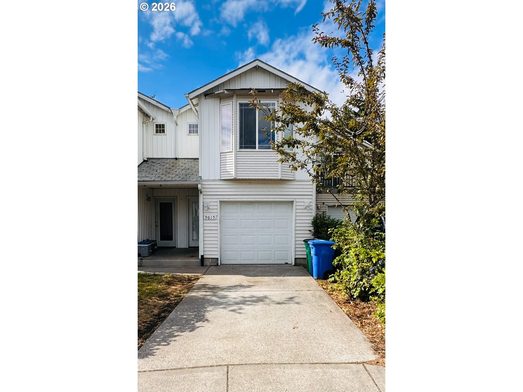 9615 SE Center Ct — photo