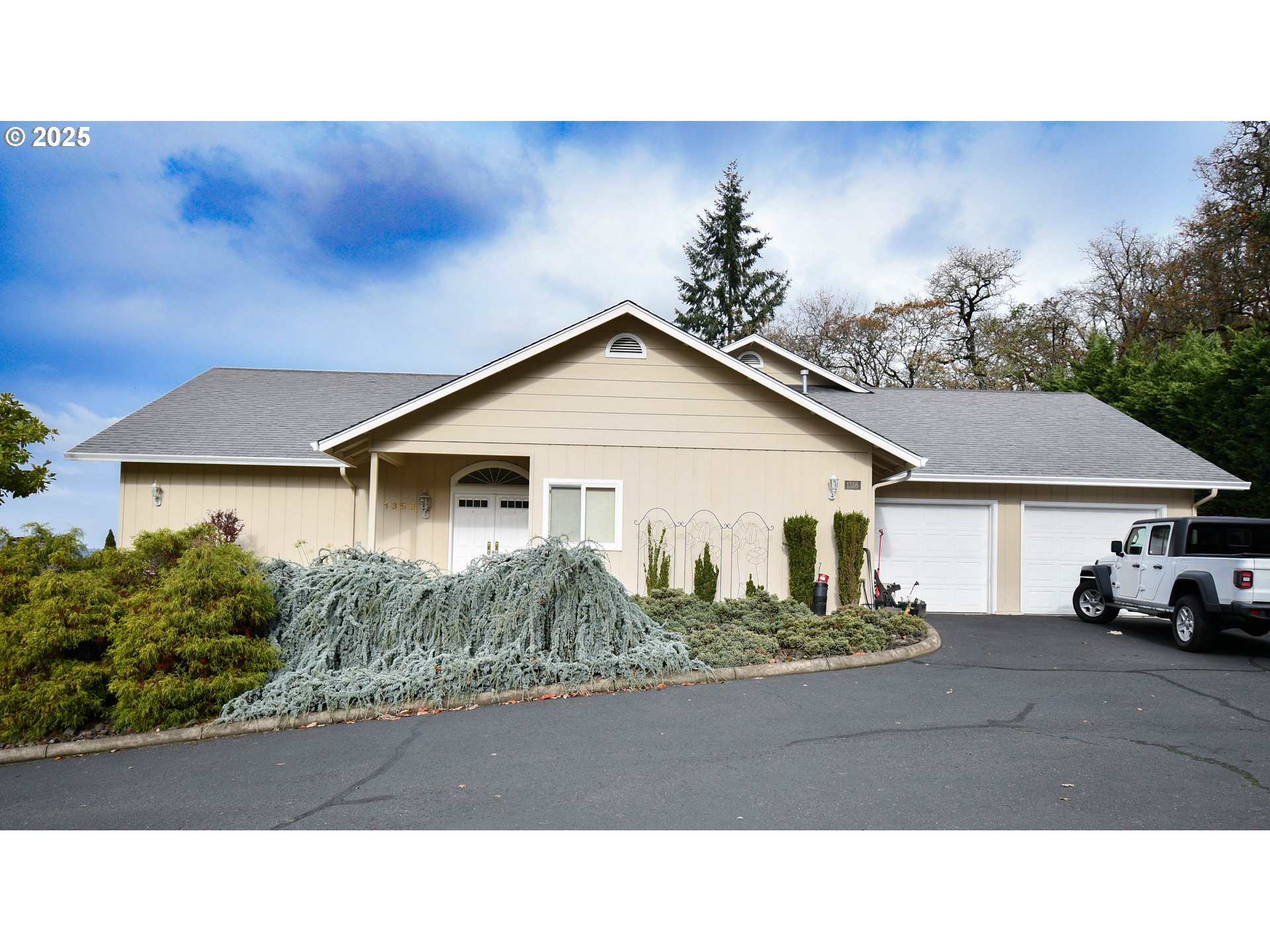 1356 SE Laurel Ct — photo