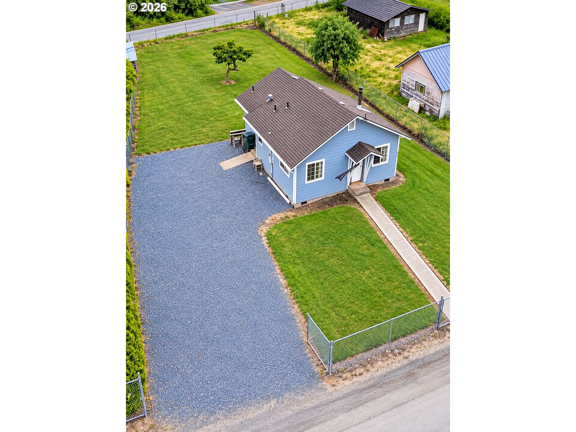 160 E Date St, Powers, OR 97466 — photo 3