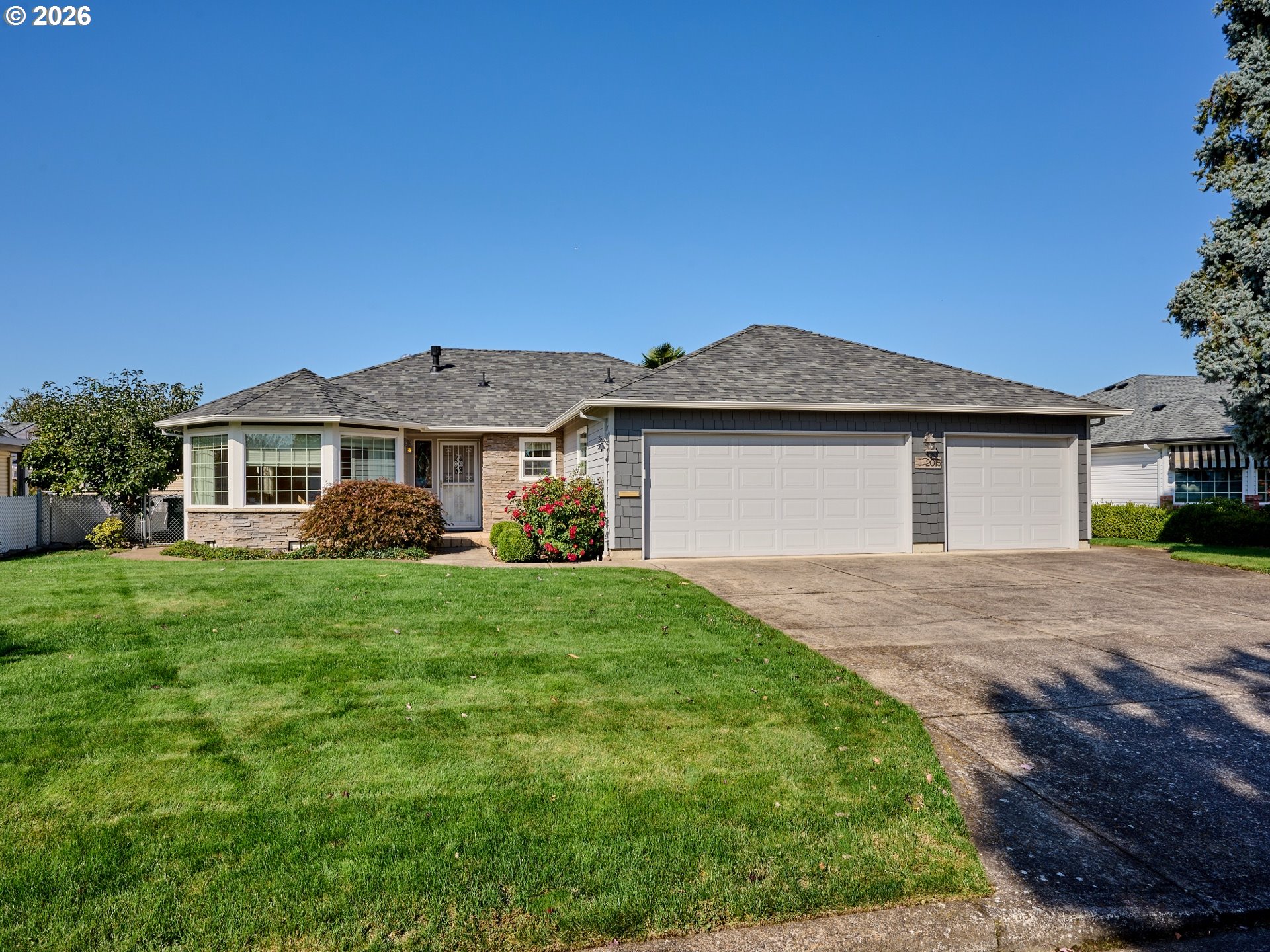 2015 Camellia Way — photo