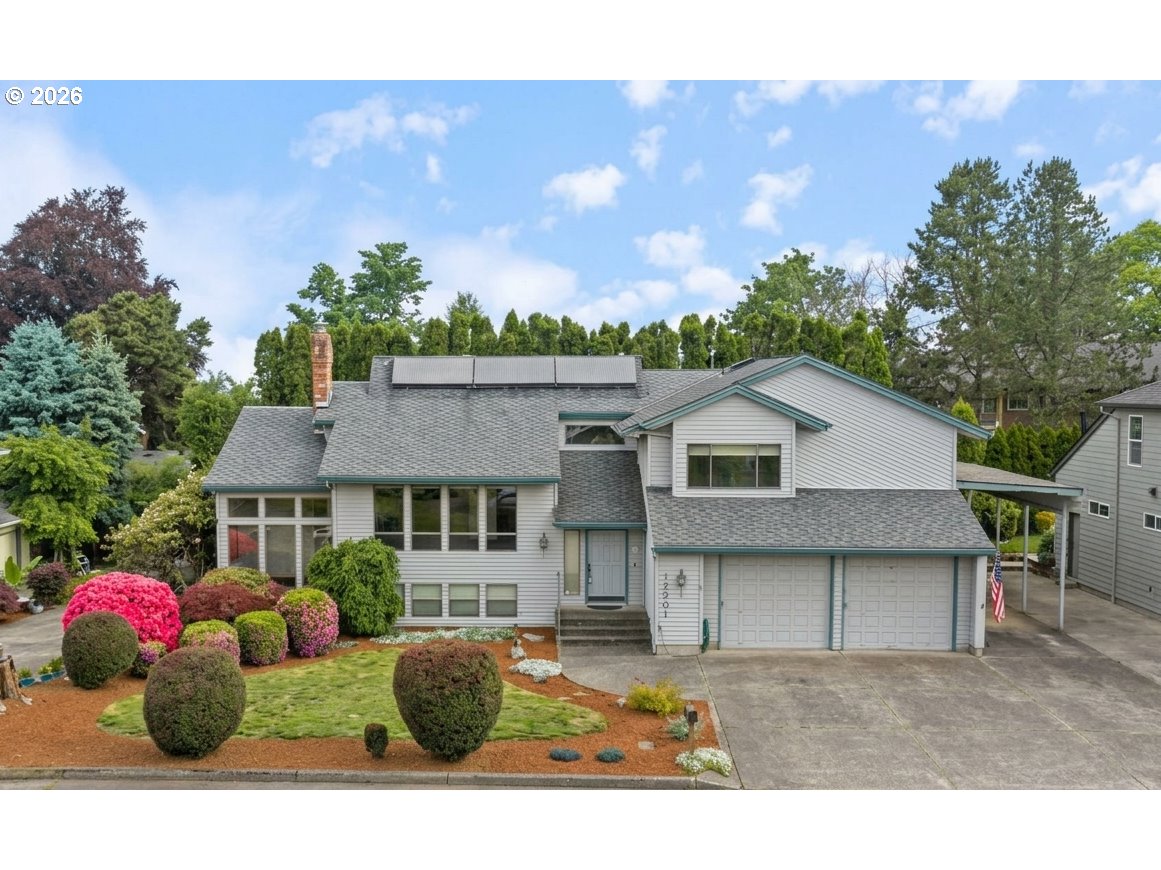 17501 NE Clackamas St — photo