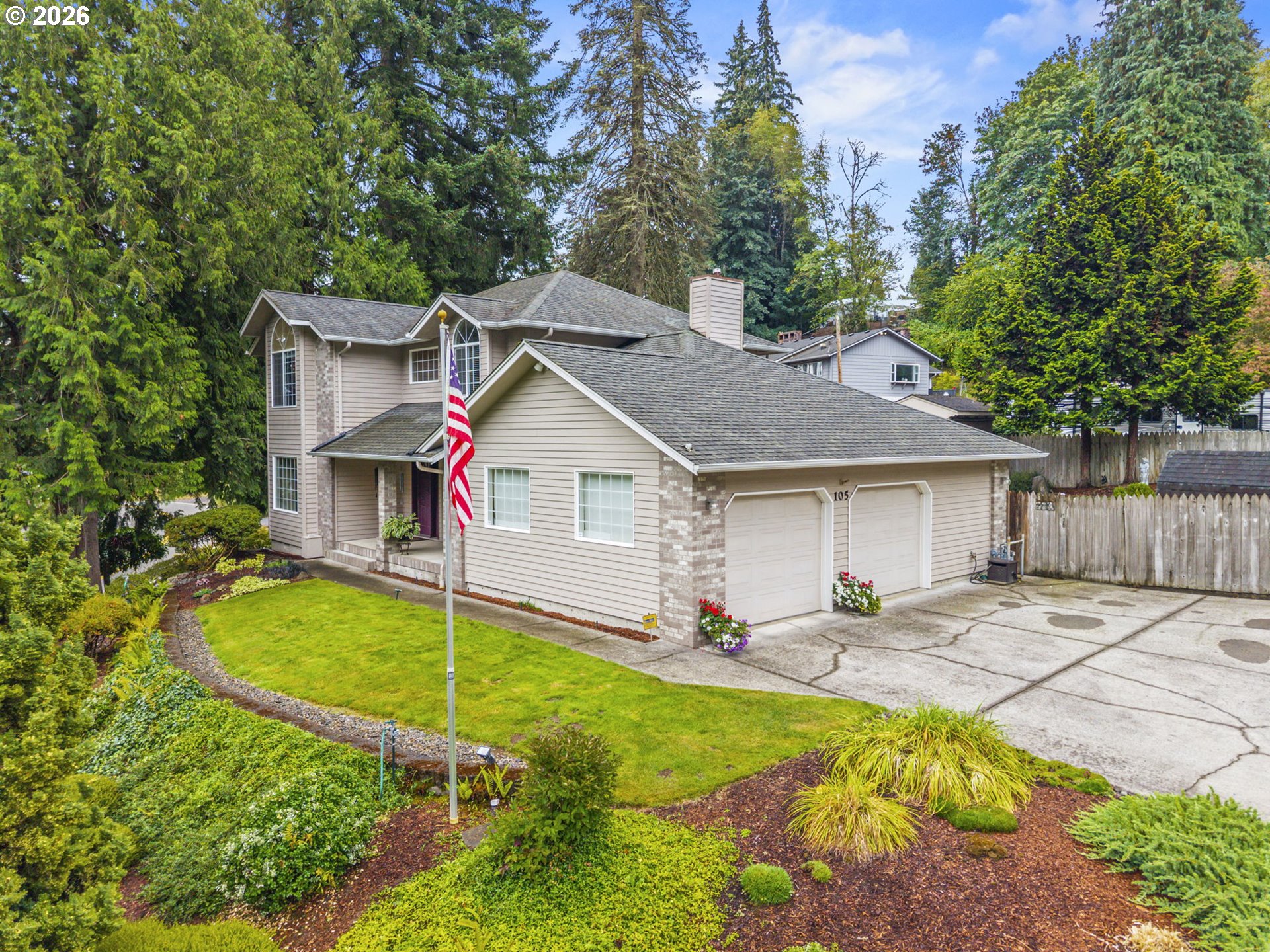 105 Inglewood Park — photo