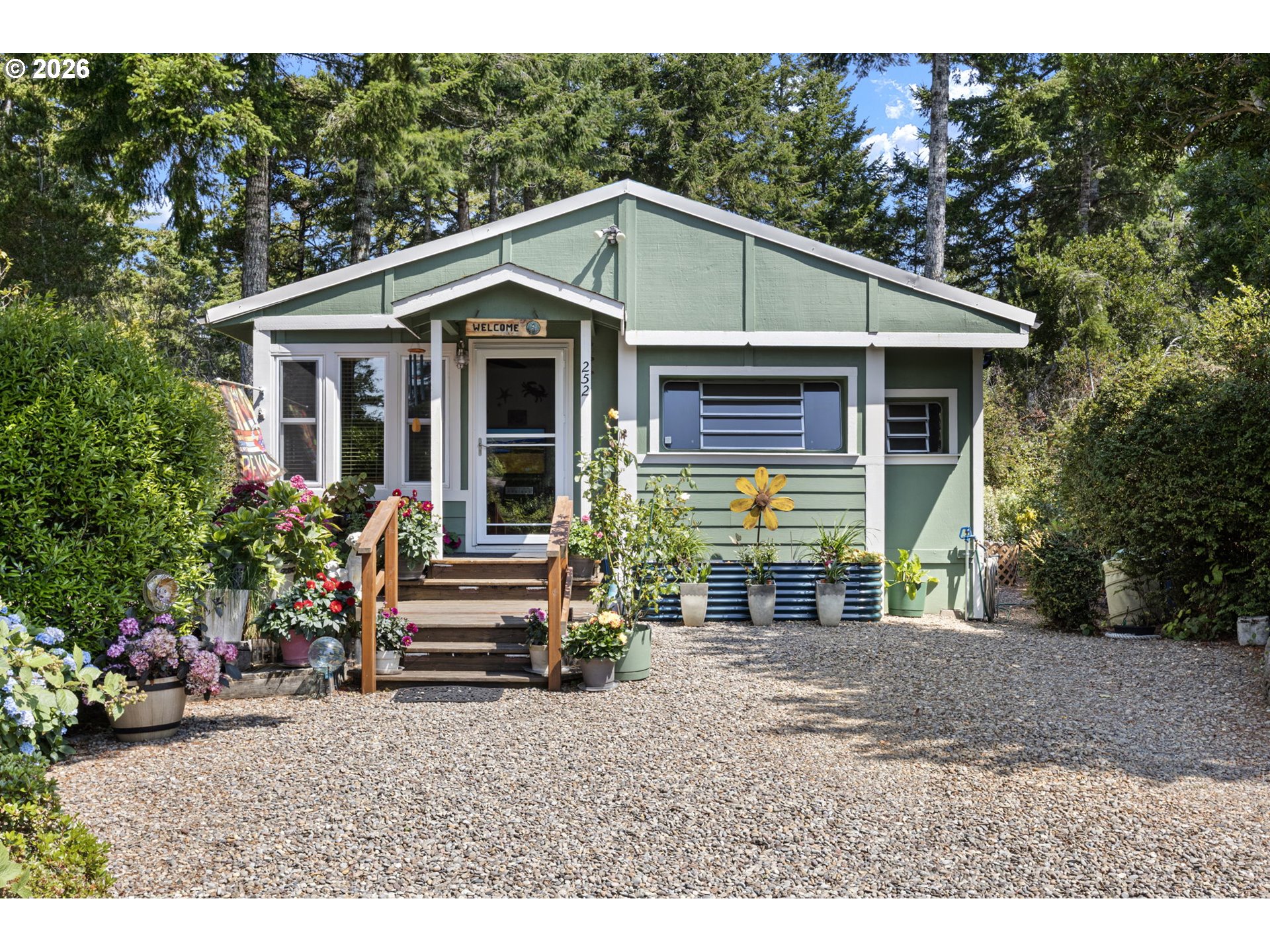 252 Outer Dr, Florence, OR 97439 — photo 3