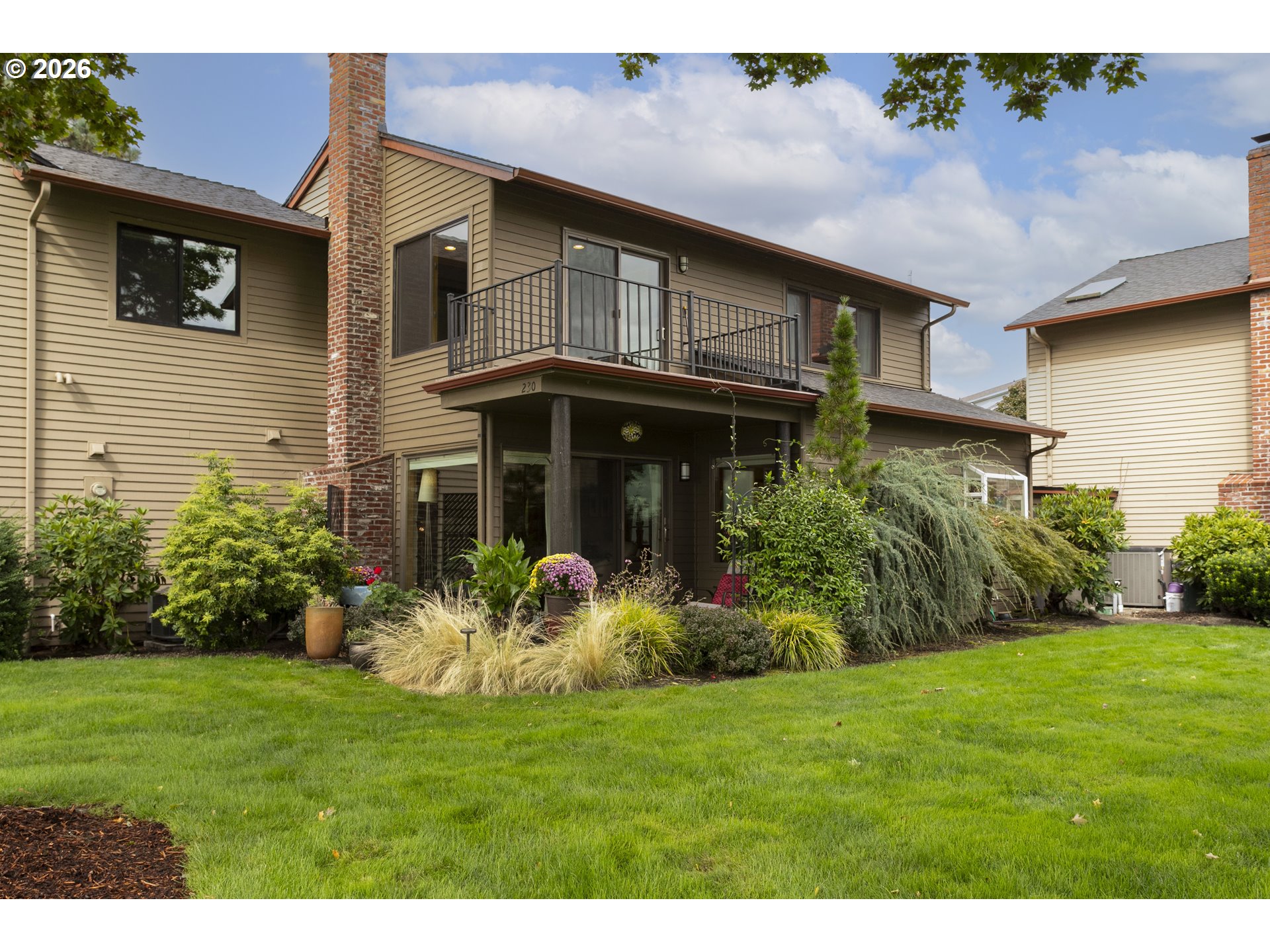 230 N Hayden Bay Dr — photo