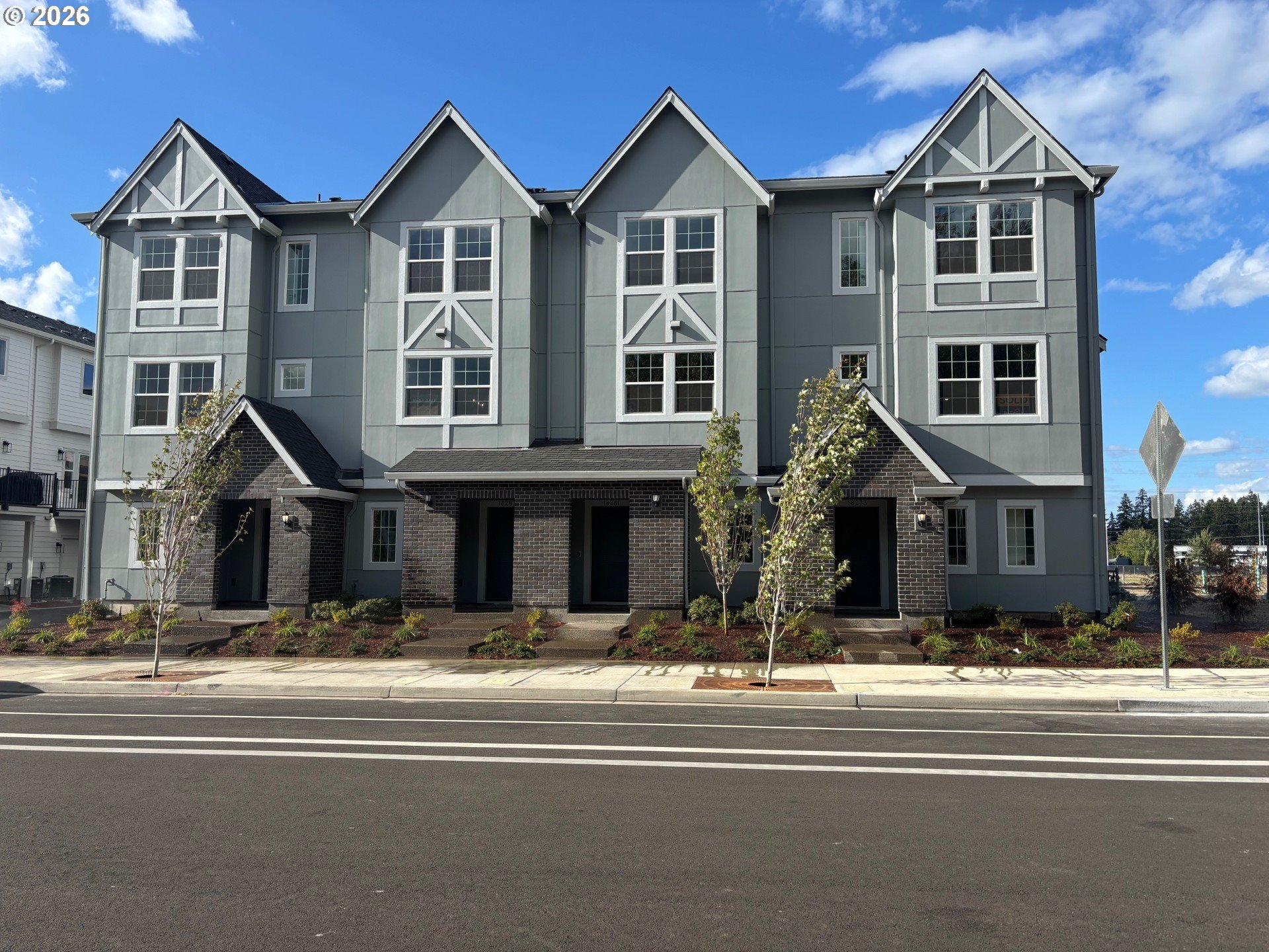18295 SW Alderwood Dr — photo