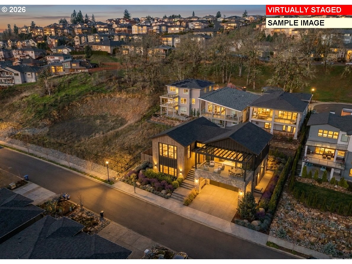 405 W W St — photo