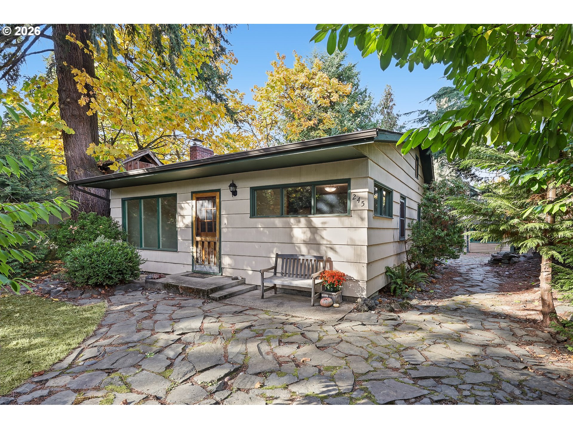 245 Federal Ln — photo