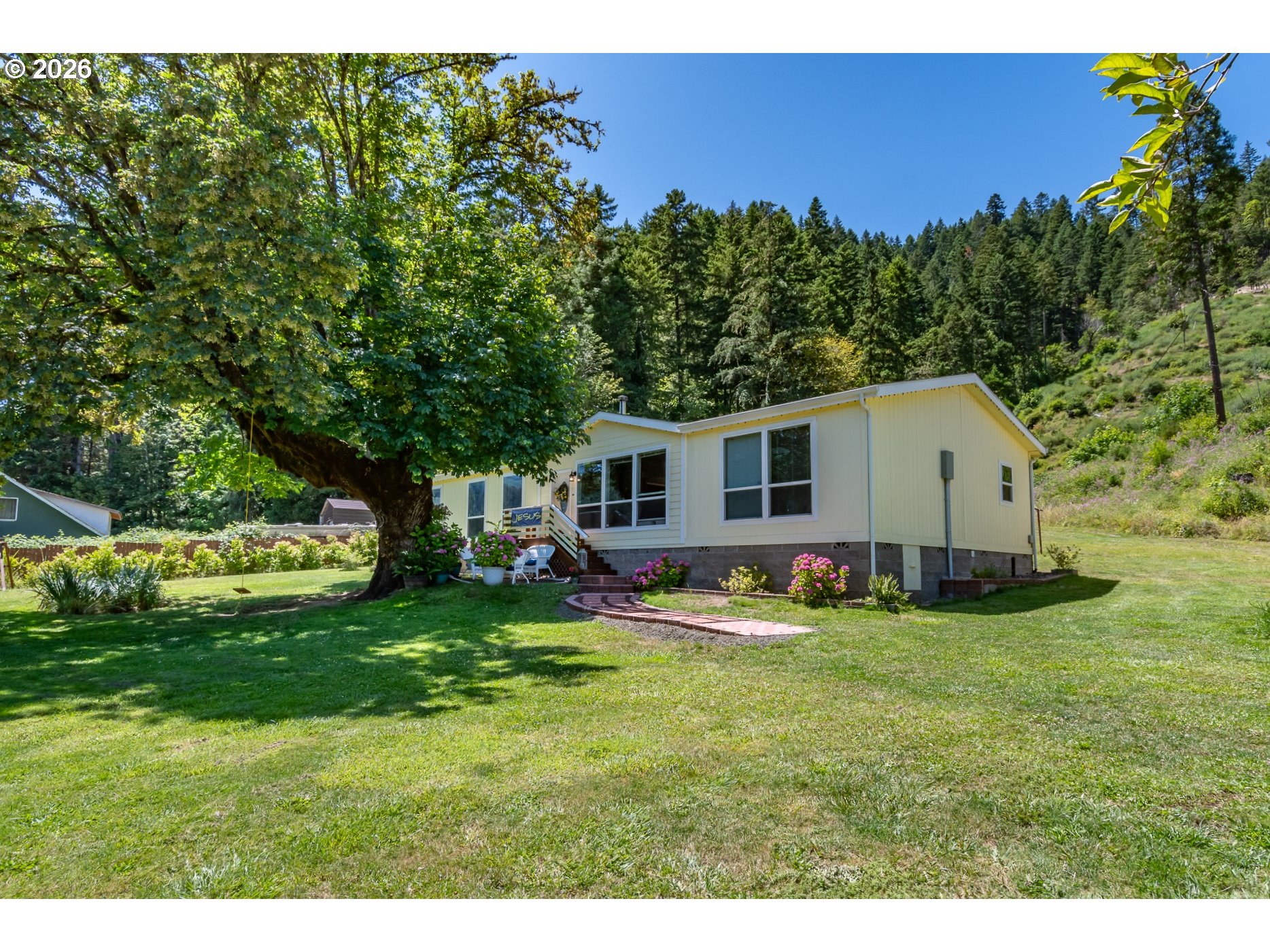 5833 Hubbard Creek Rd — photo