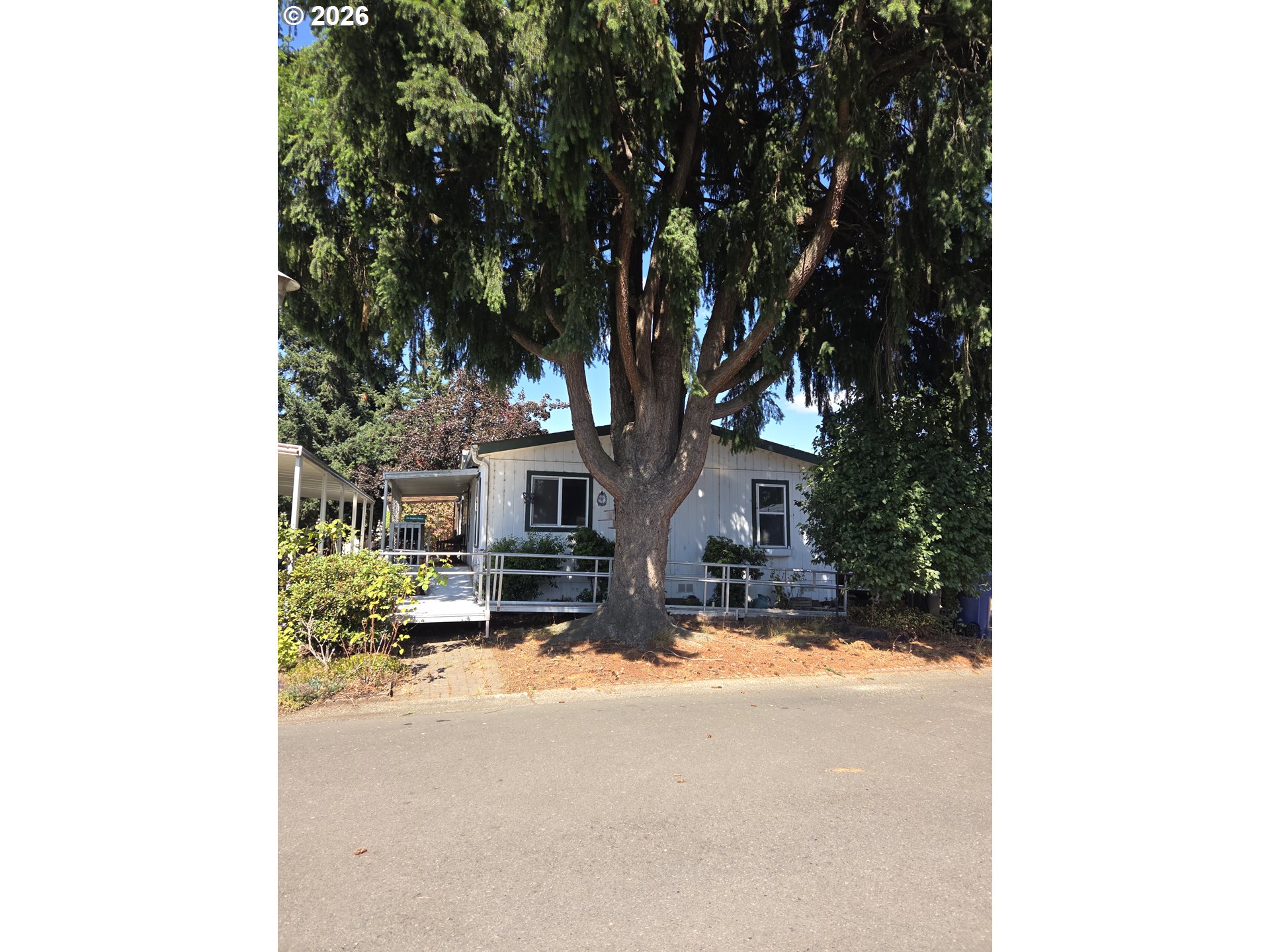 5335 Main St 11 — photo