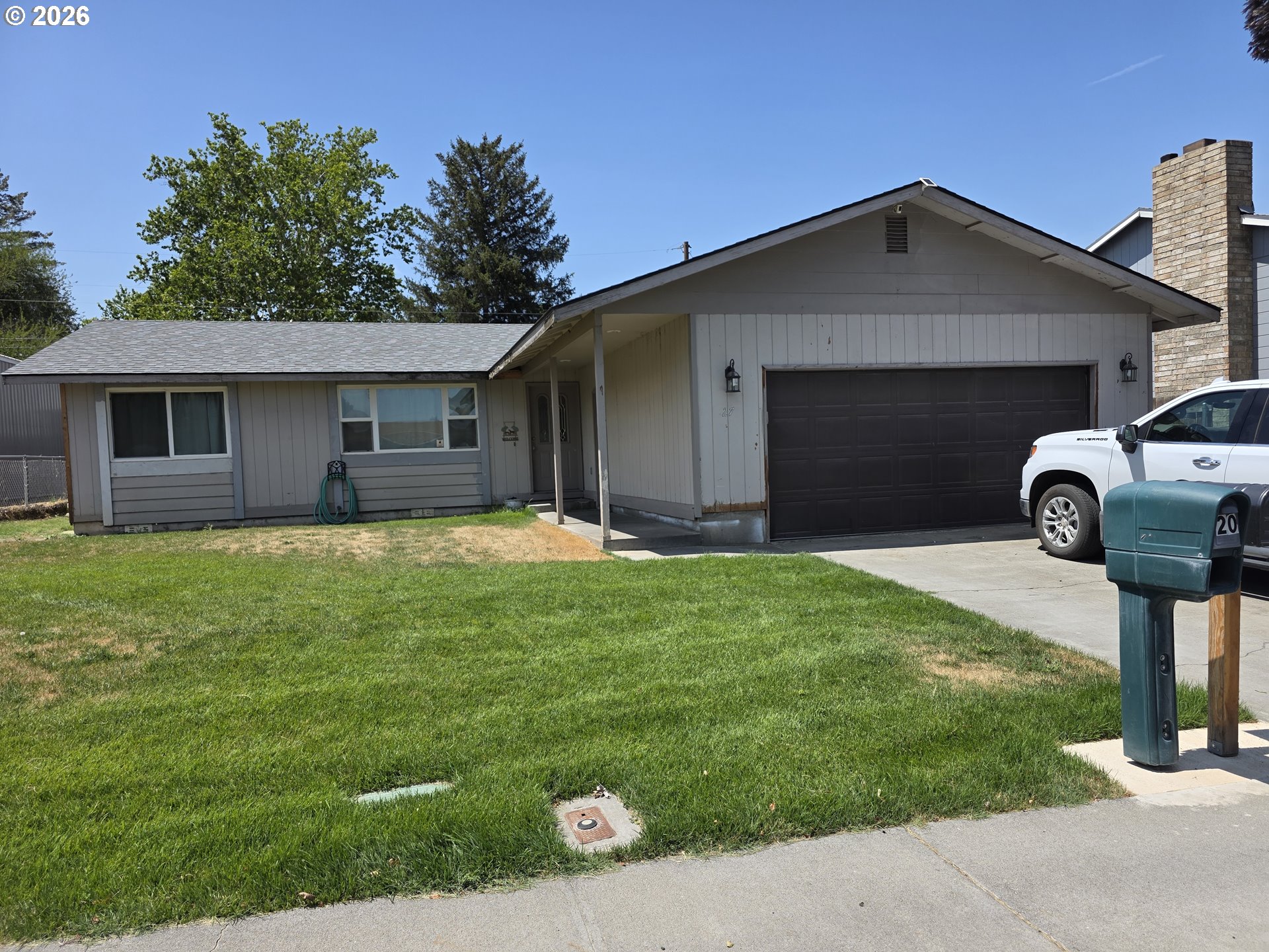 27 SW Birch Dr — photo