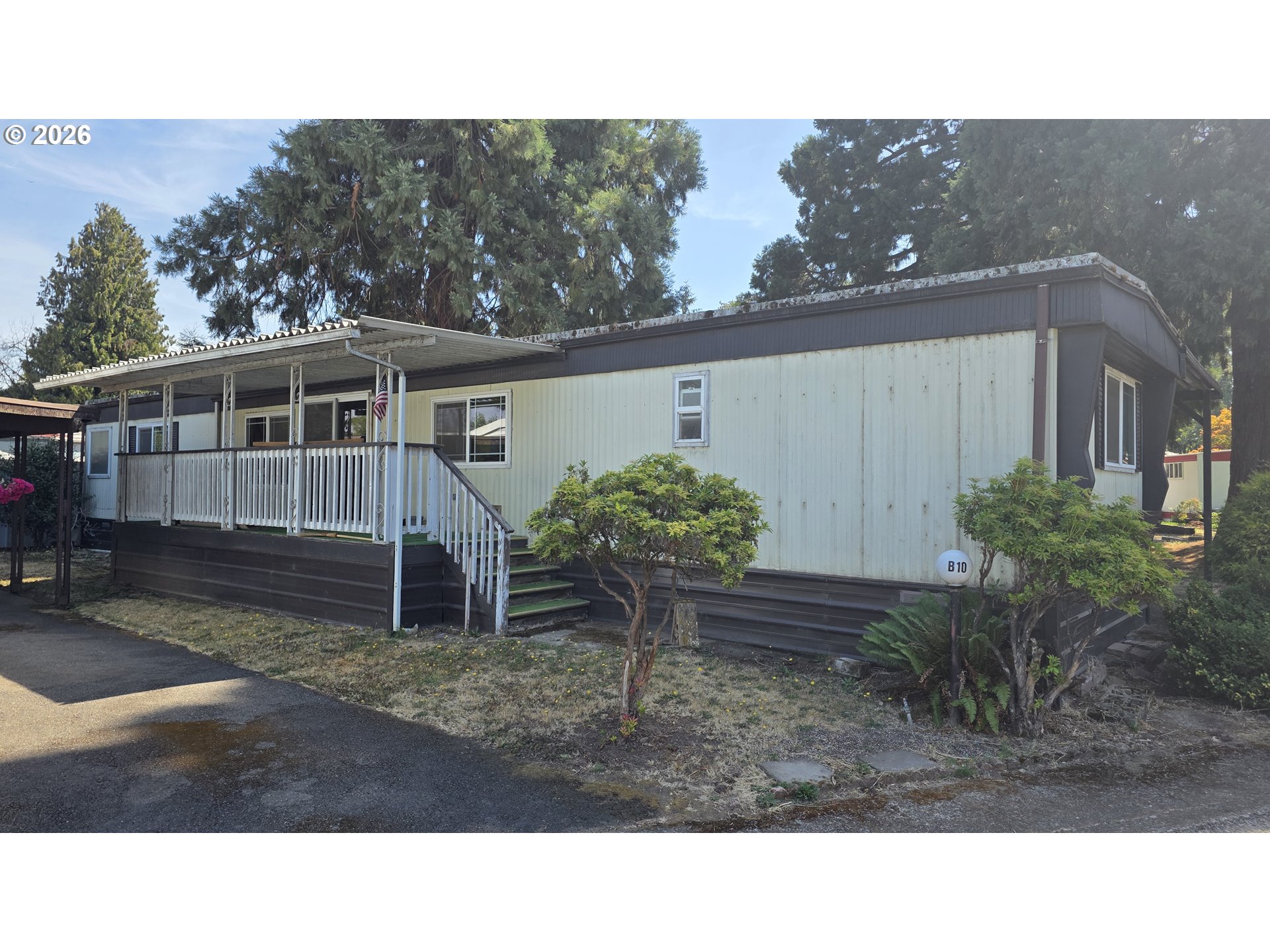 1625 Henderson Ave B10 — photo