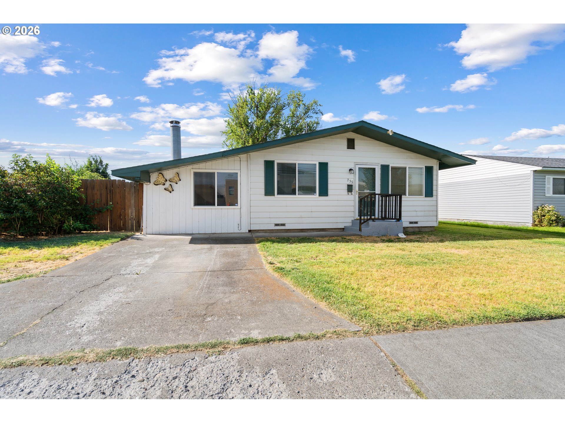 235 W Highland Ave — photo