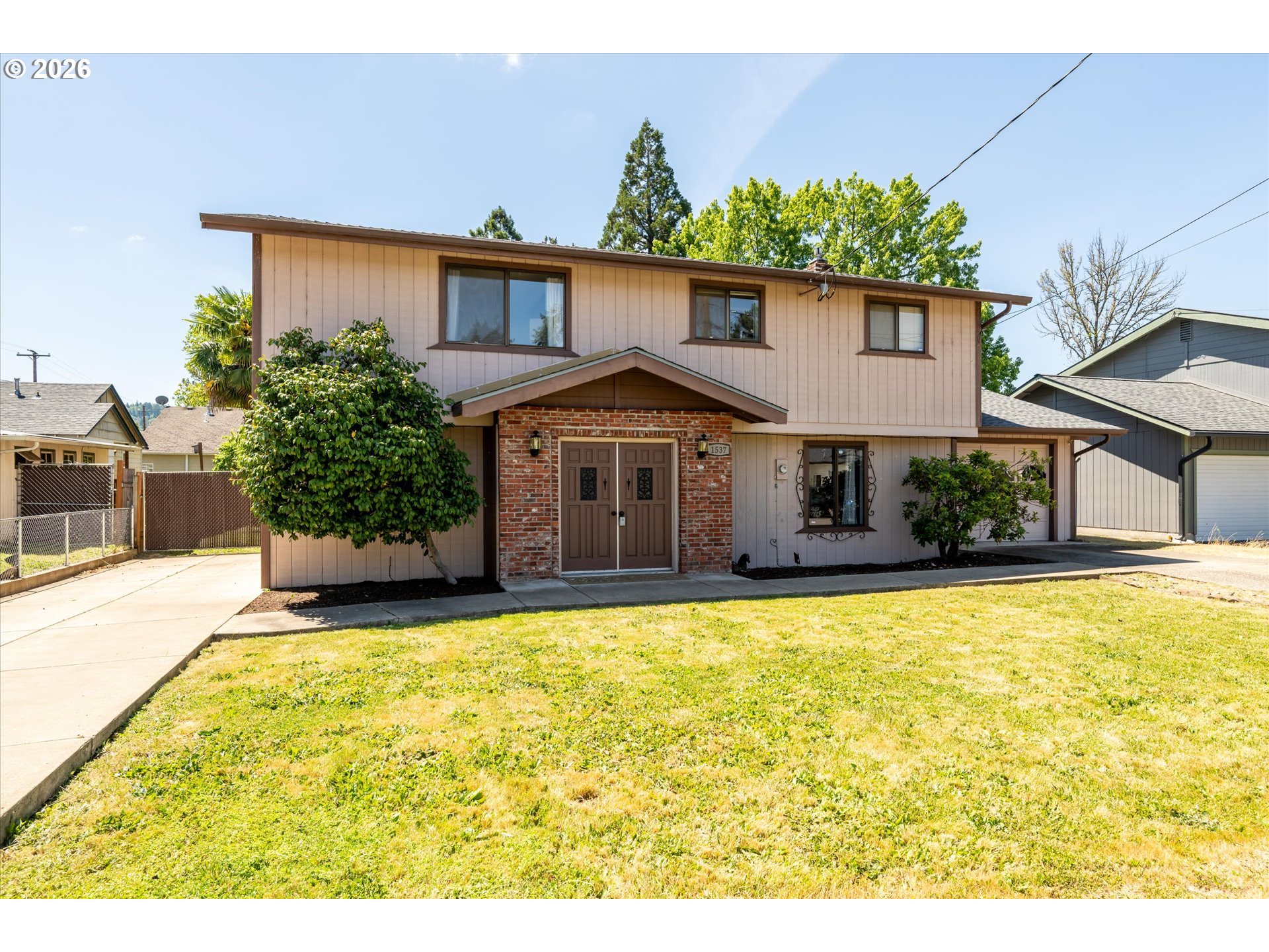 1537 NW Rachel Ave — photo