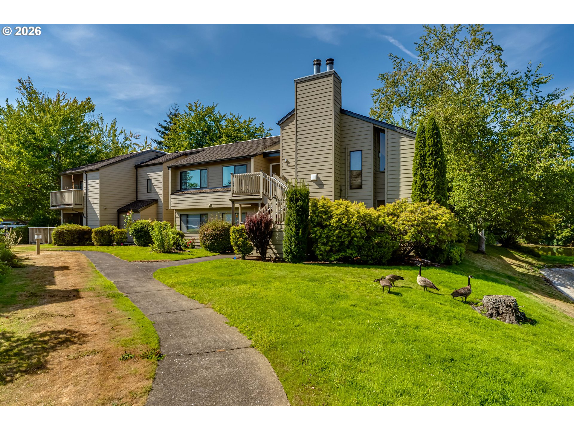 2185 Lake Isle Ct — photo
