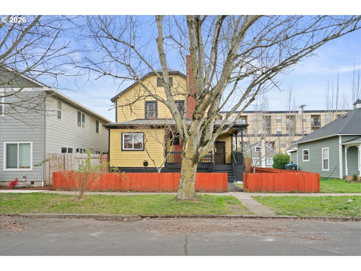 1280 4th St — photo