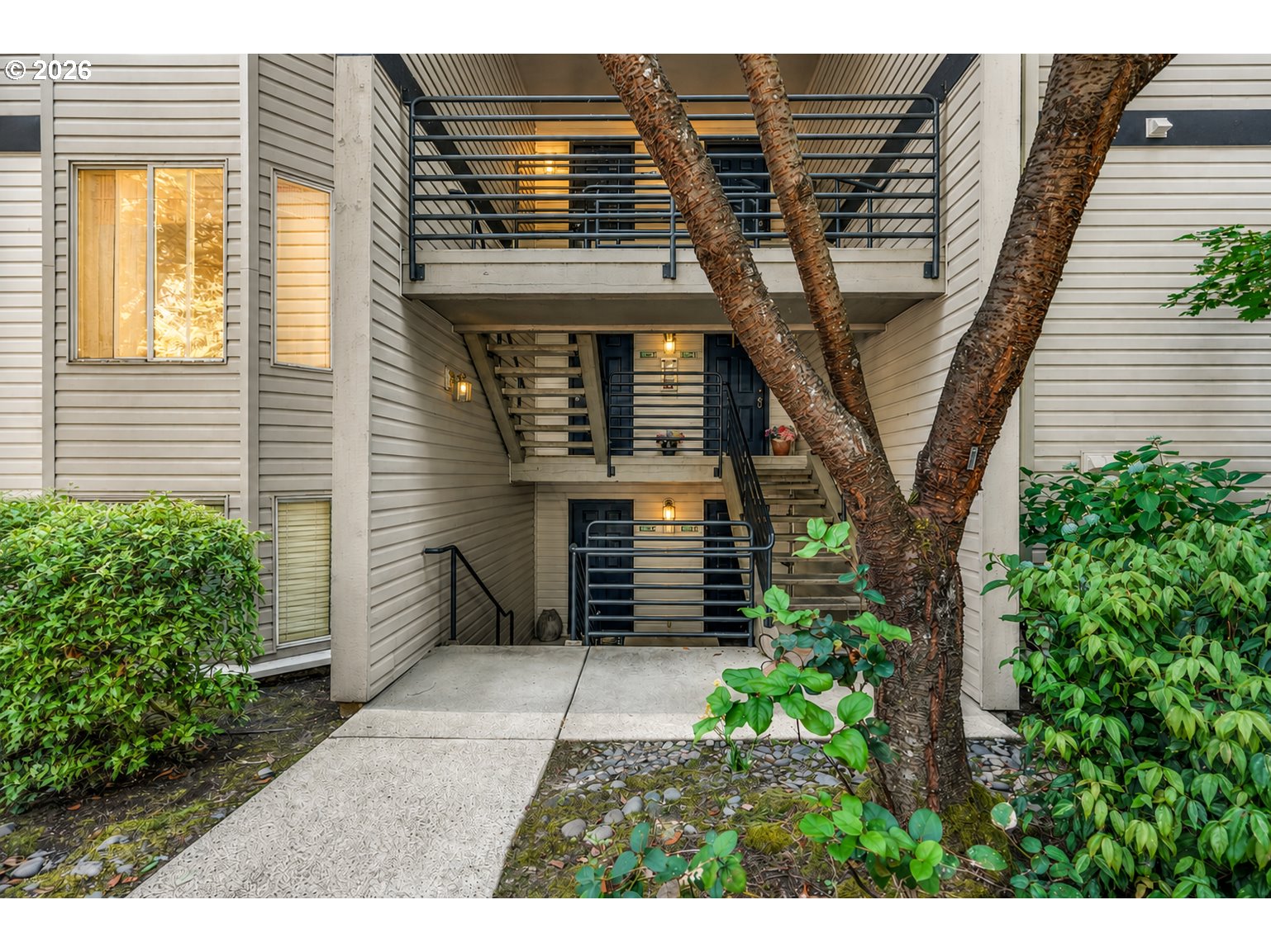 5156 SW Multnomah Blvd G — photo
