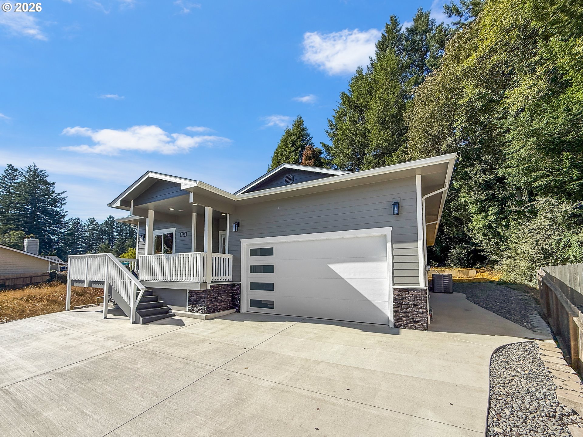 891 Joshua Ct — photo