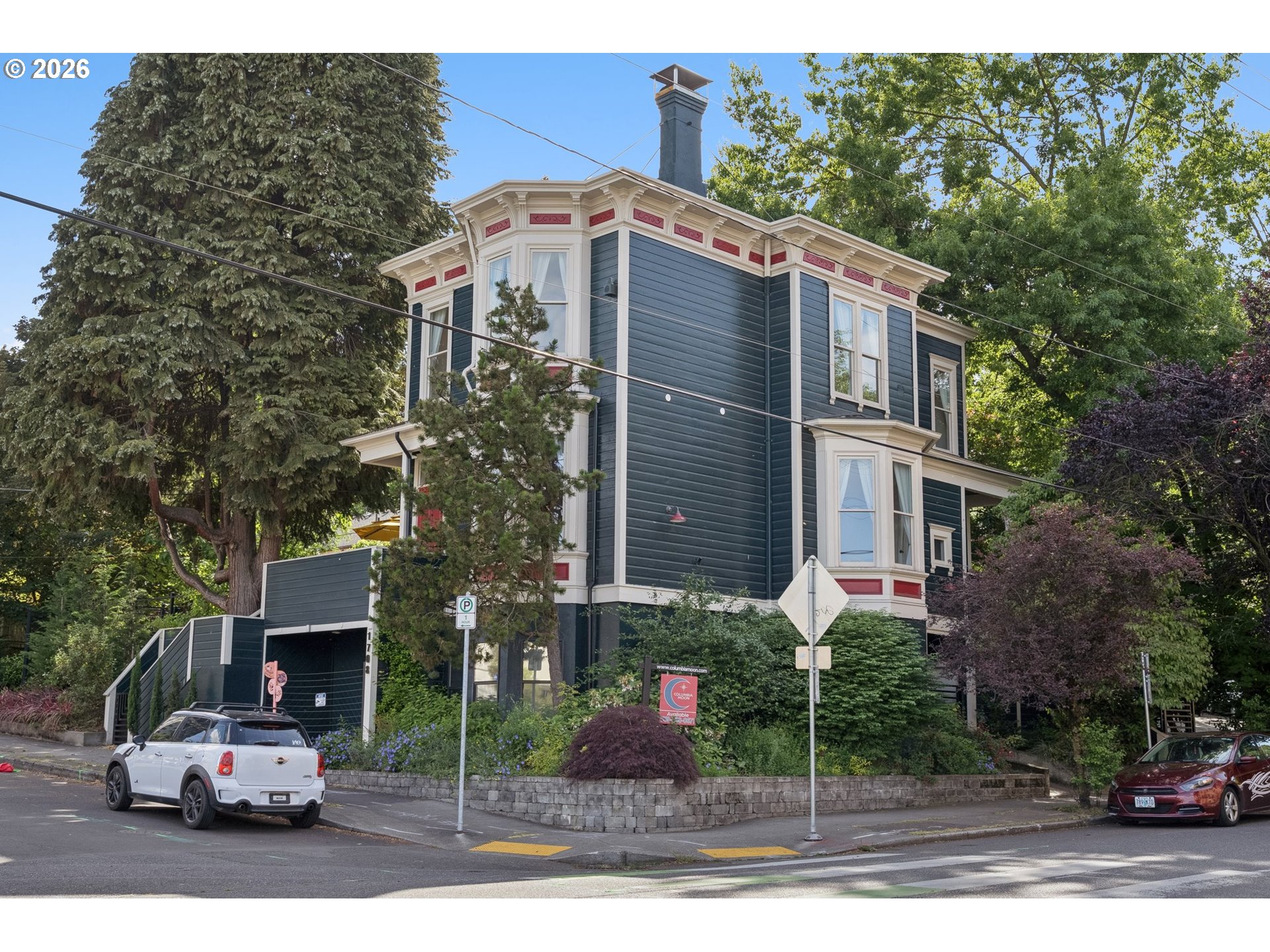 1708 SW Columbia St — photo