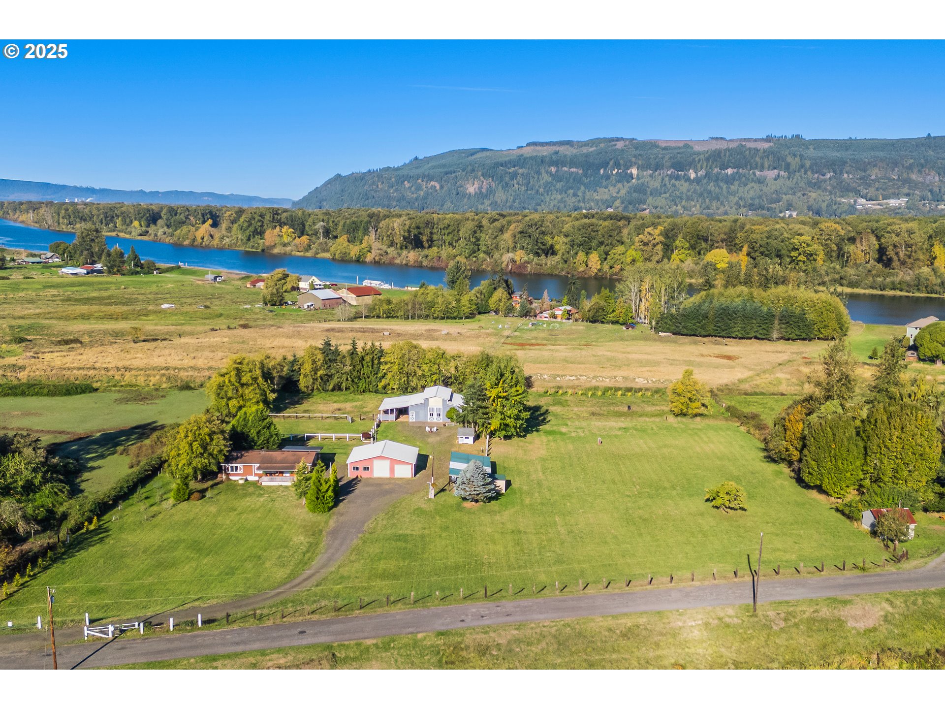78527 Point Adams Rd — photo