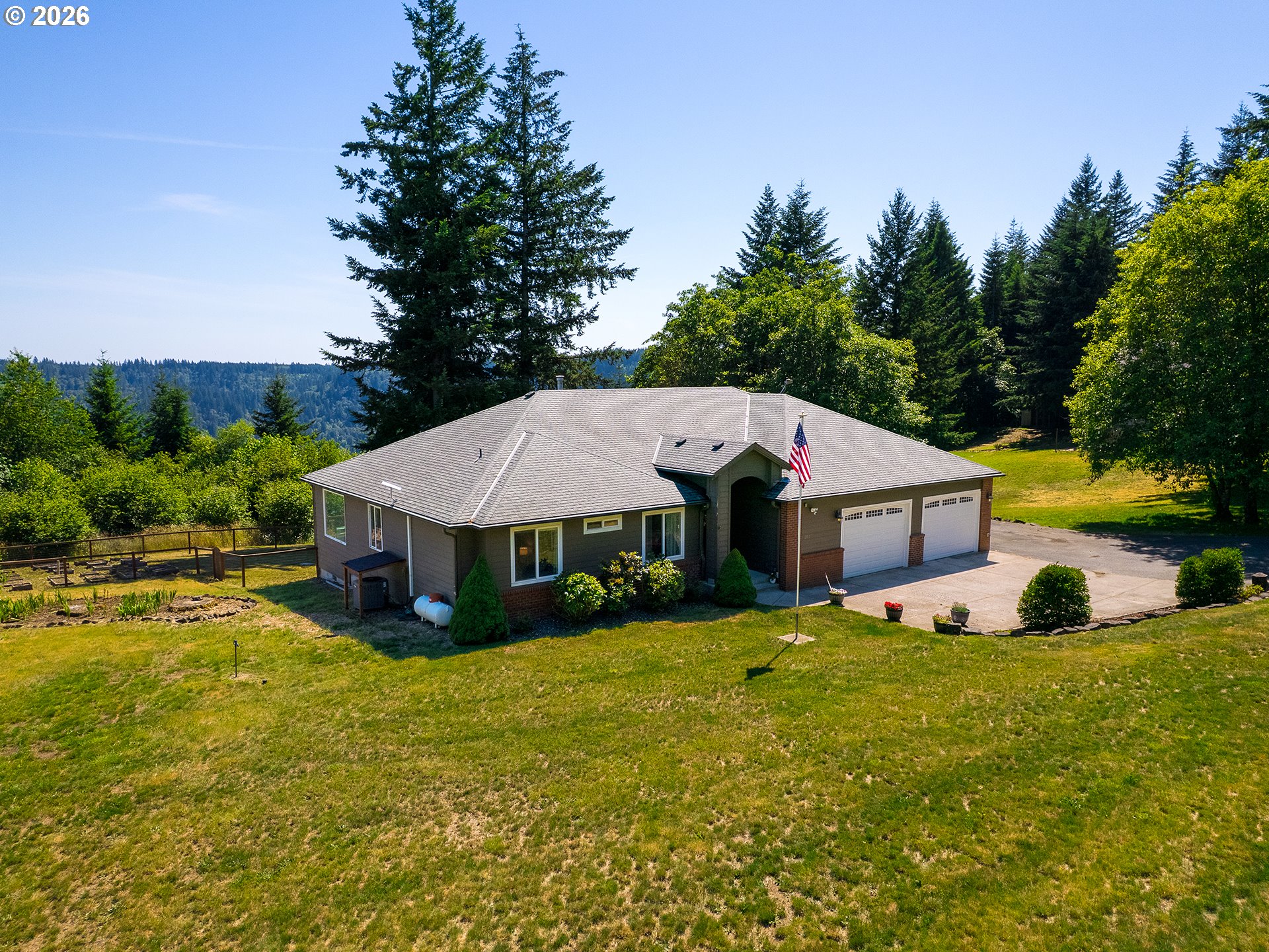 201 Robson Rd, Washougal, WA 98671 — photo 2