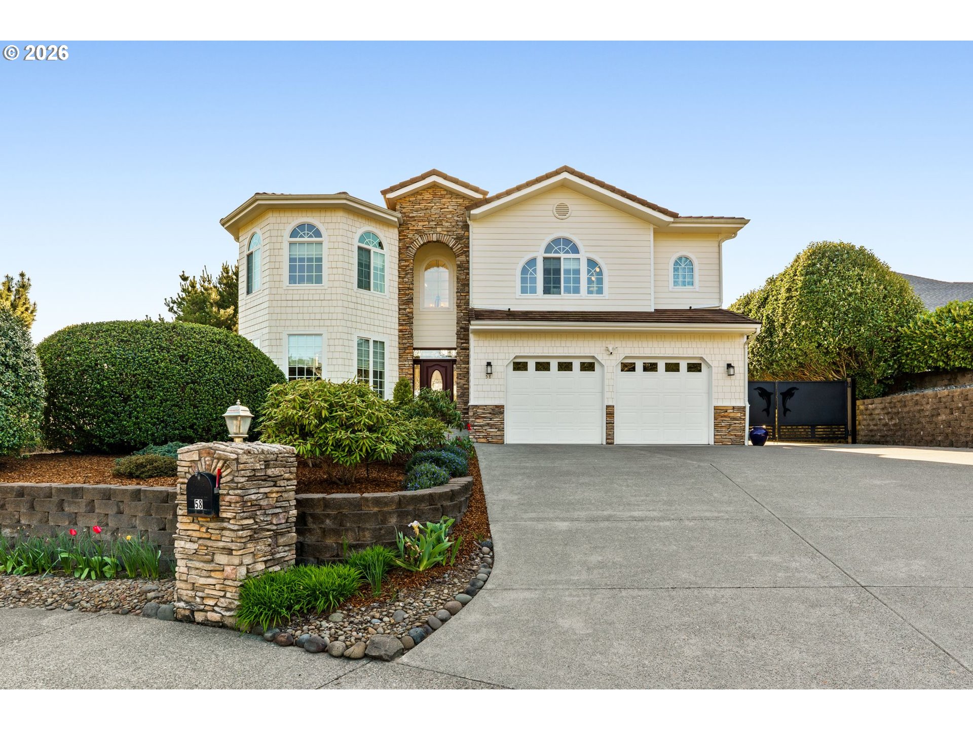 58 Shoreline Dr — photo
