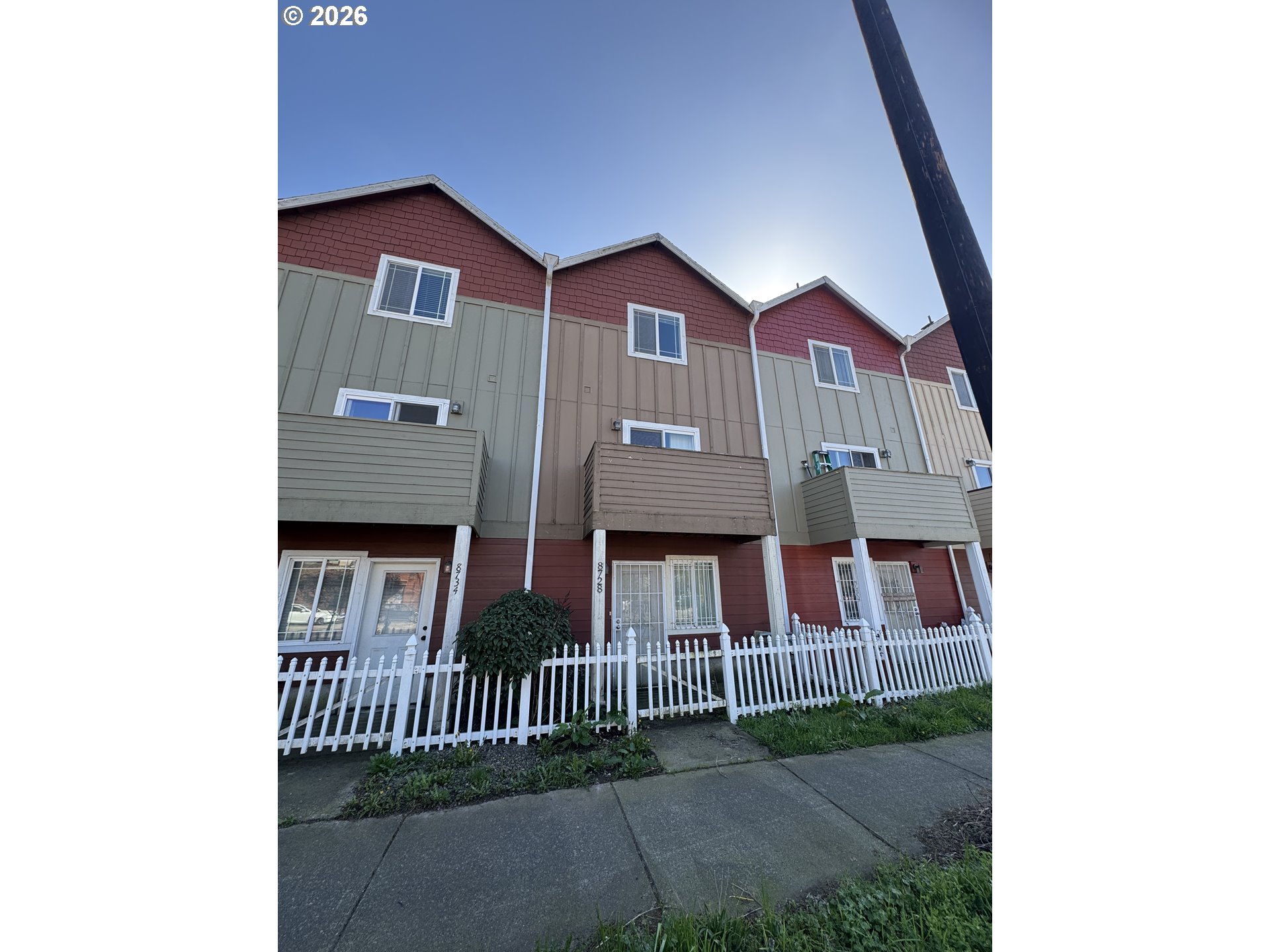 8728 SE Division St — photo