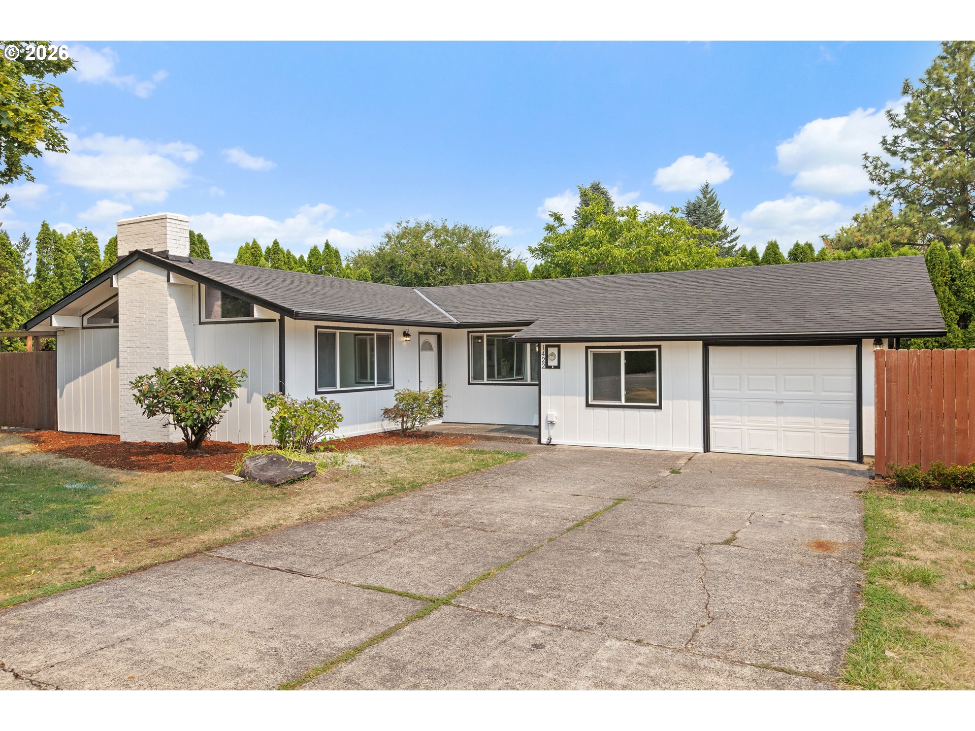 1422 SW Hensley Rd — photo