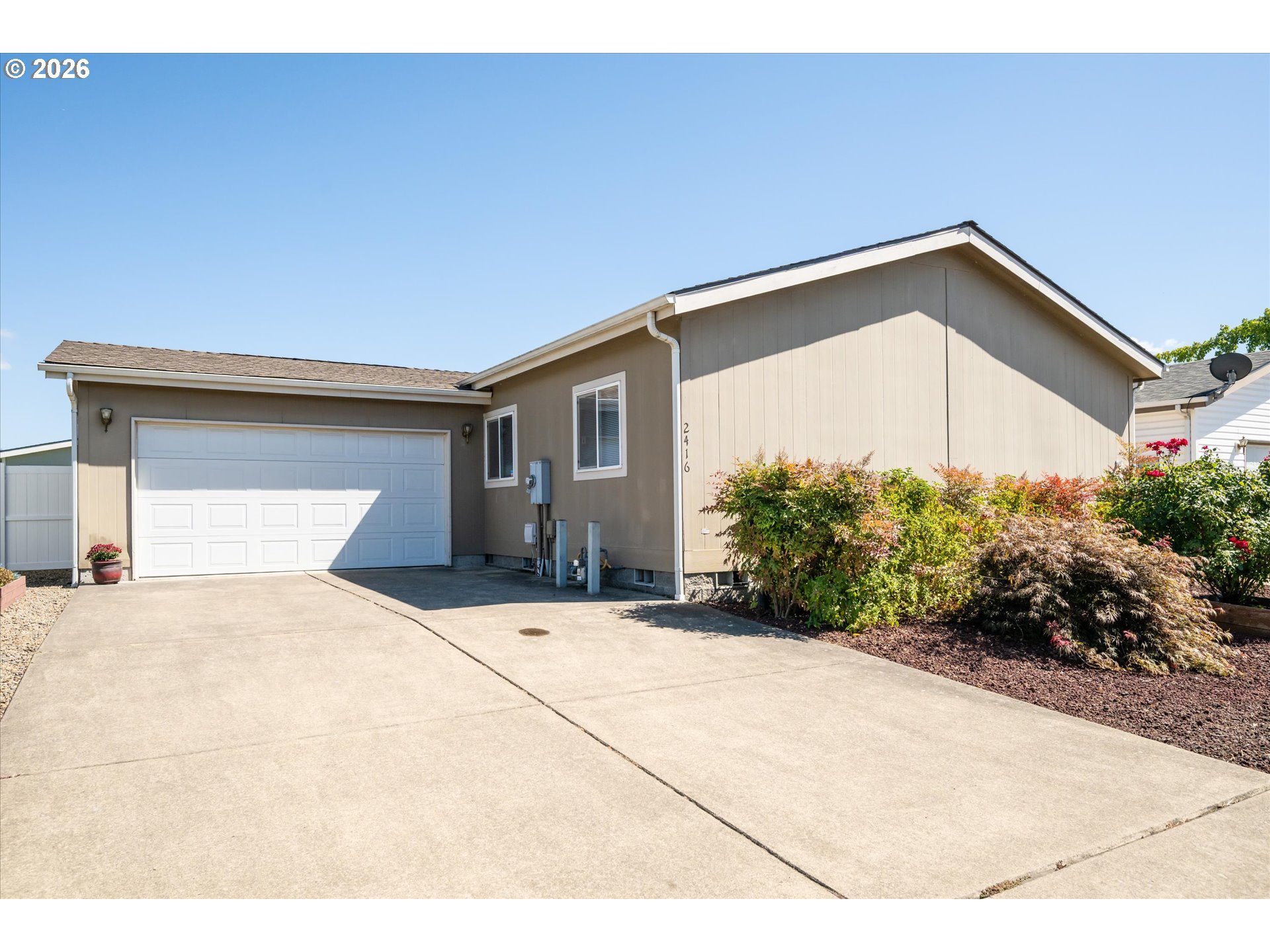 2416 Maia Loop, Springfield, OR 97477 — photo 2