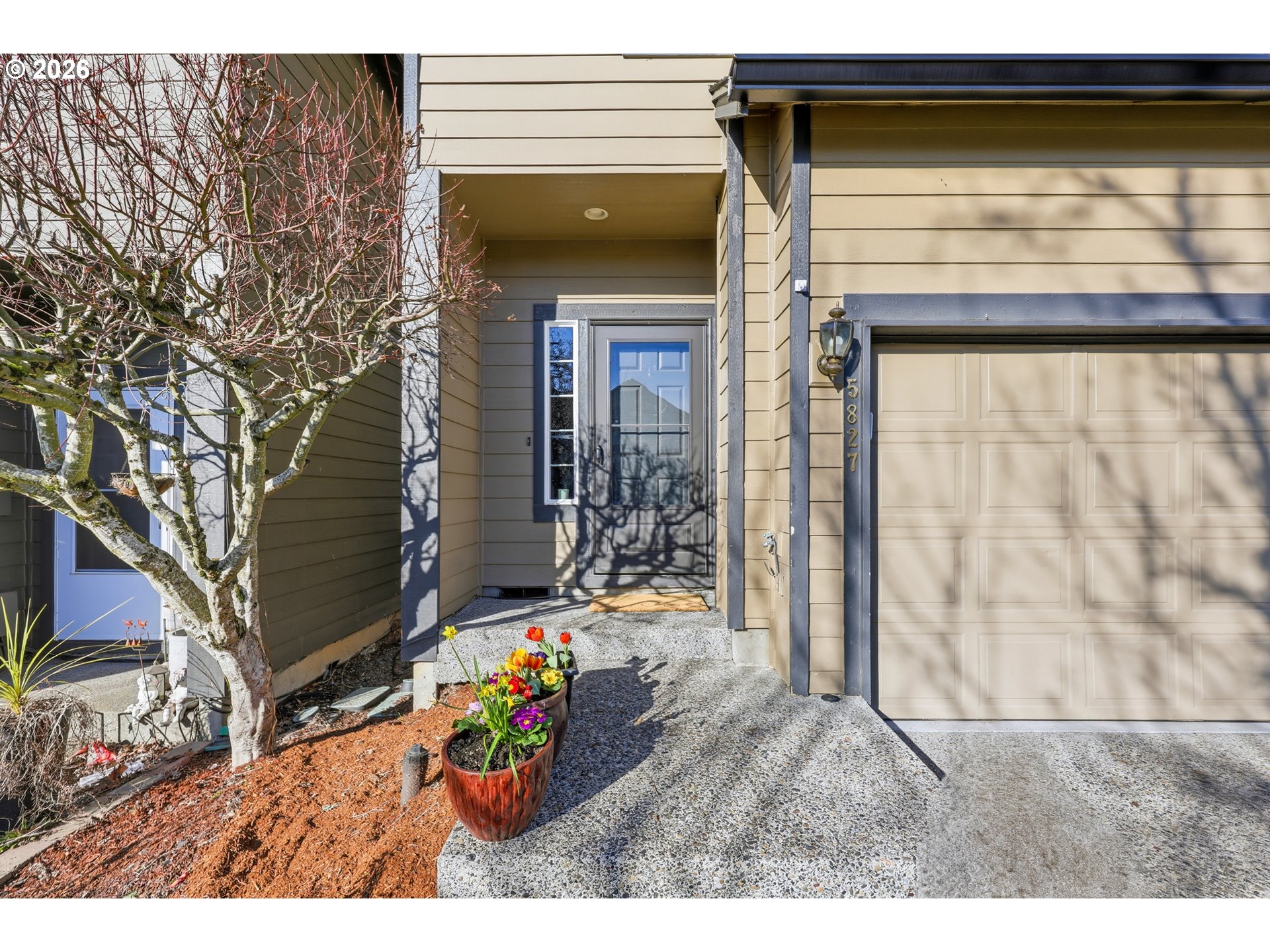 5827 SE 16th Loop, Gresham, OR 97080 — photo 2