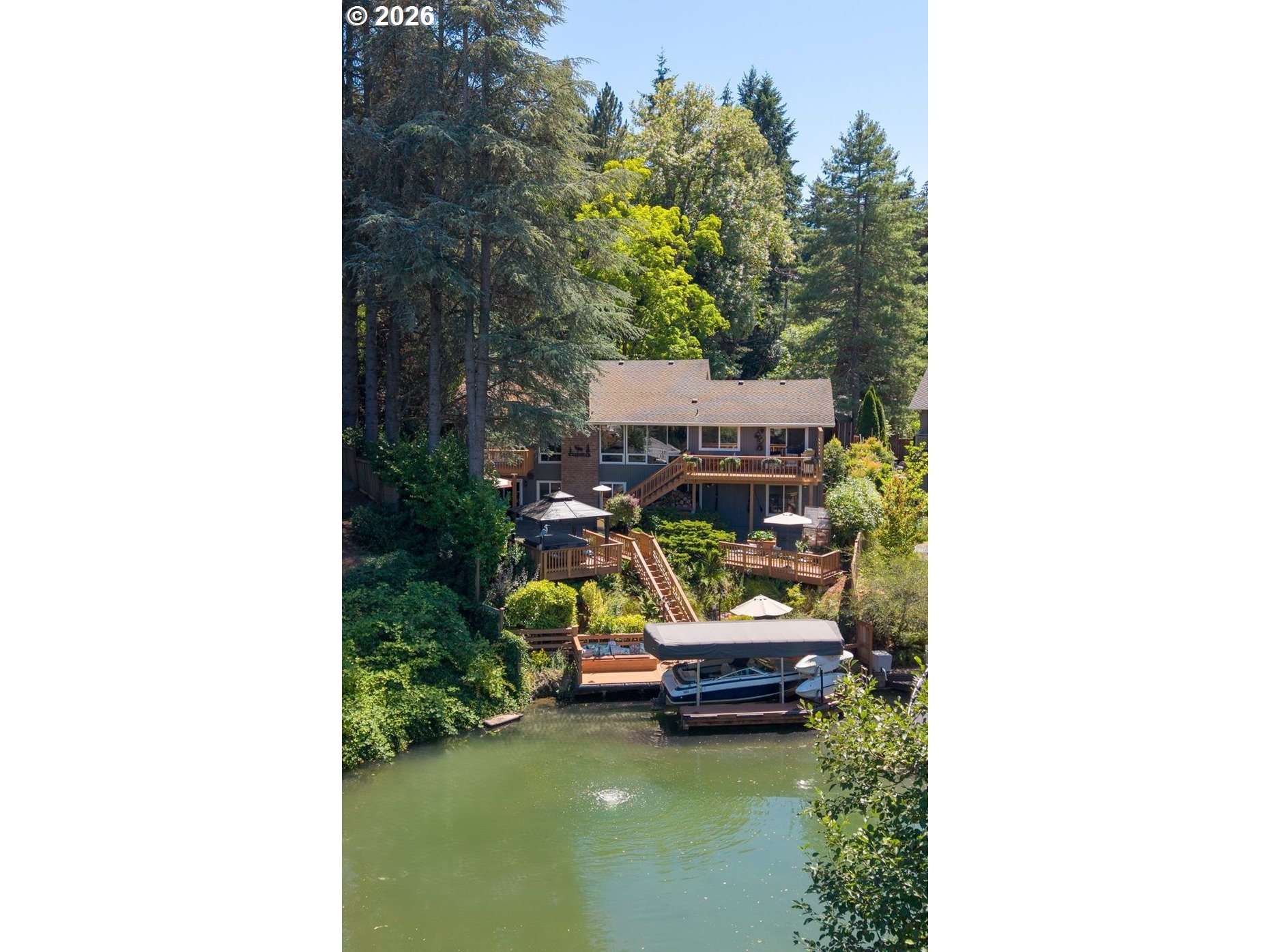 18040 Royce Way — photo