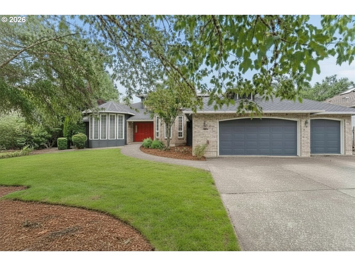 14234 NW Lakeshore Ct — photo