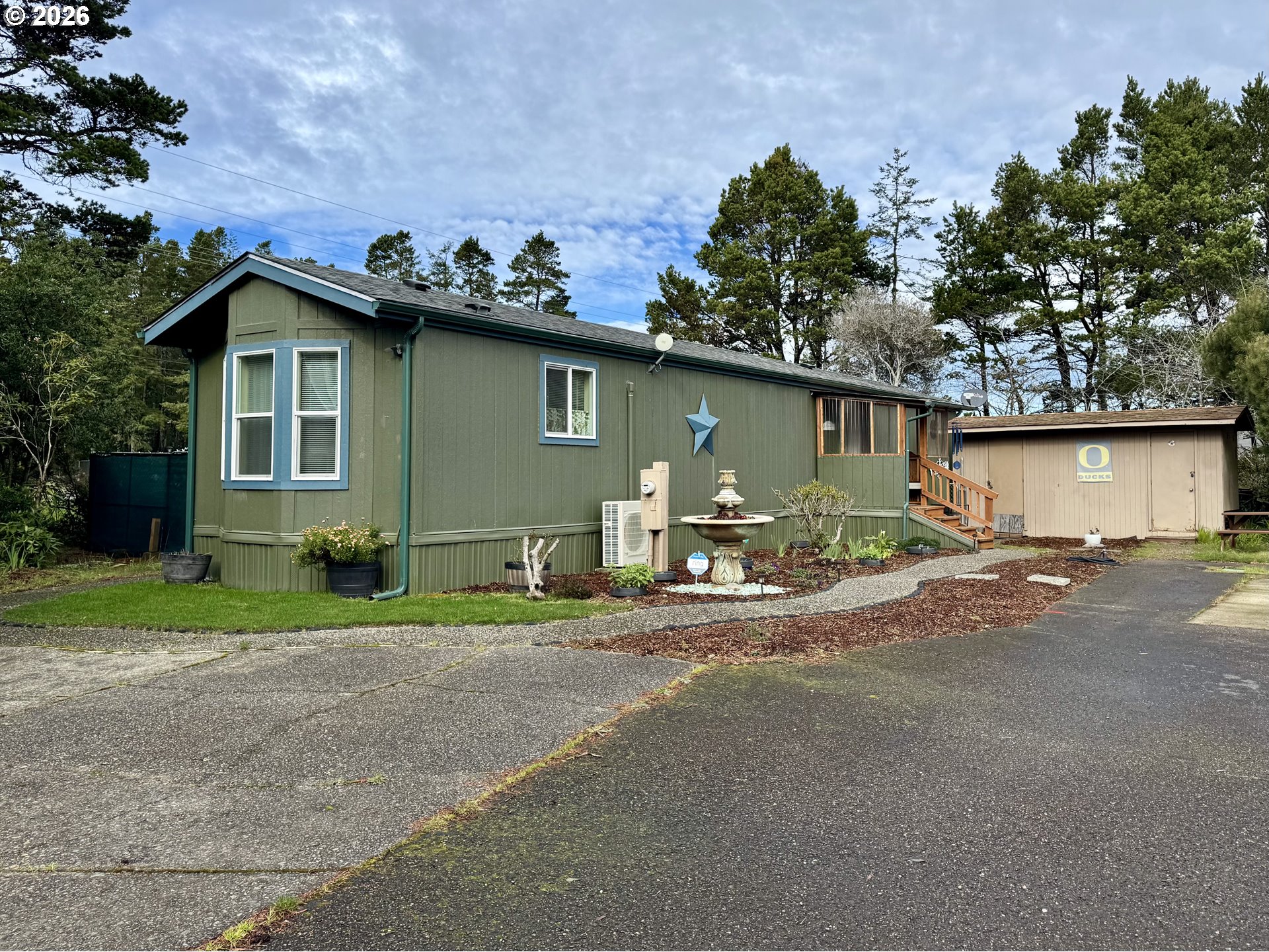 3760 Highway 101 1 — photo