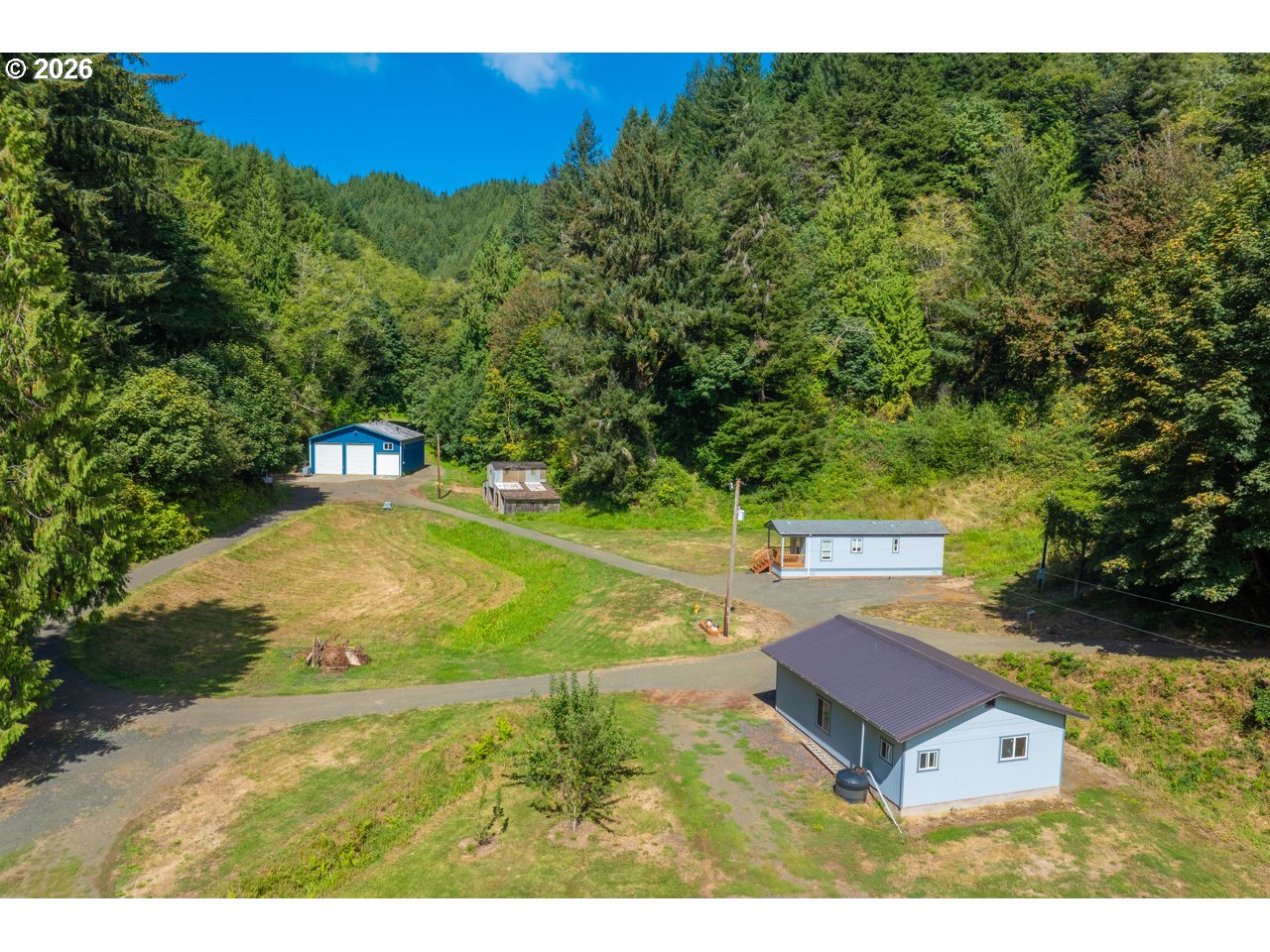 1040 Lower Smith River Rd — photo