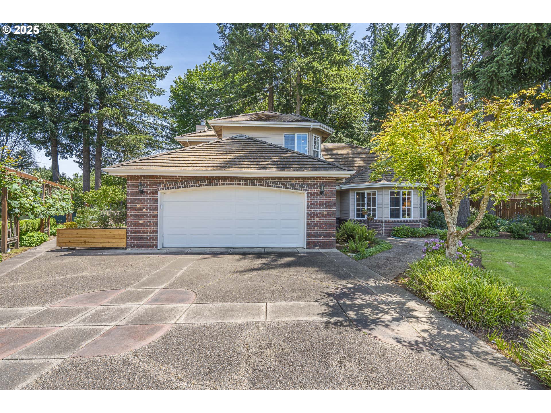1116 Russ Ln — photo