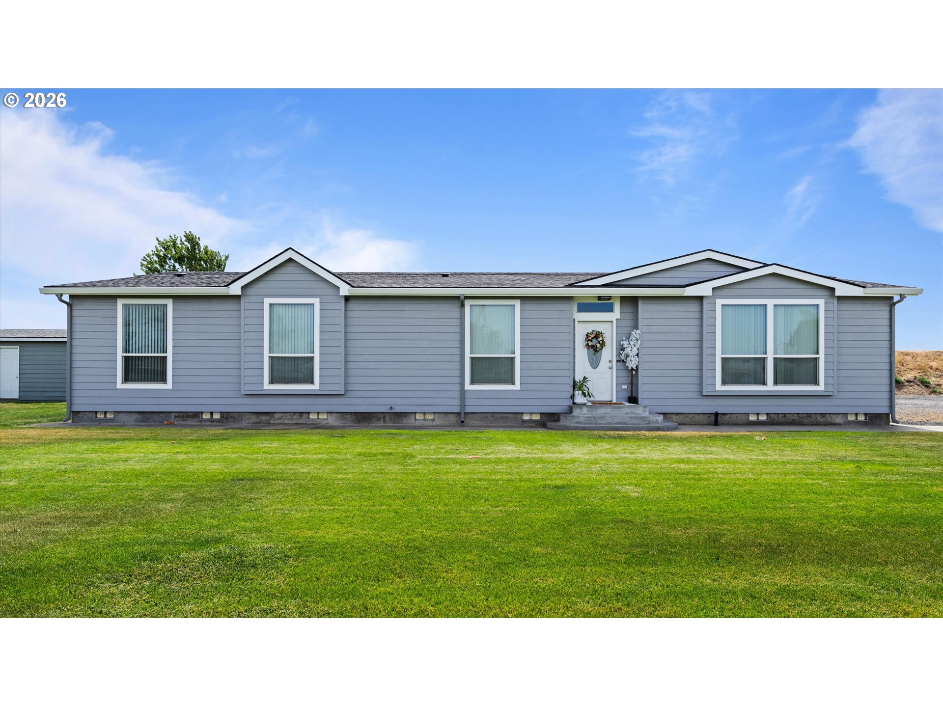 32374 E Loop Rd — photo