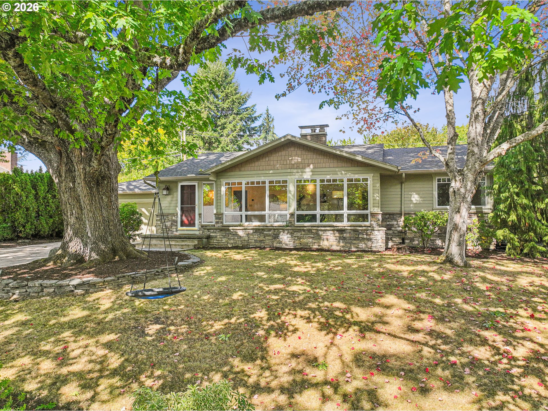 8115 SW Valley View Dr — photo