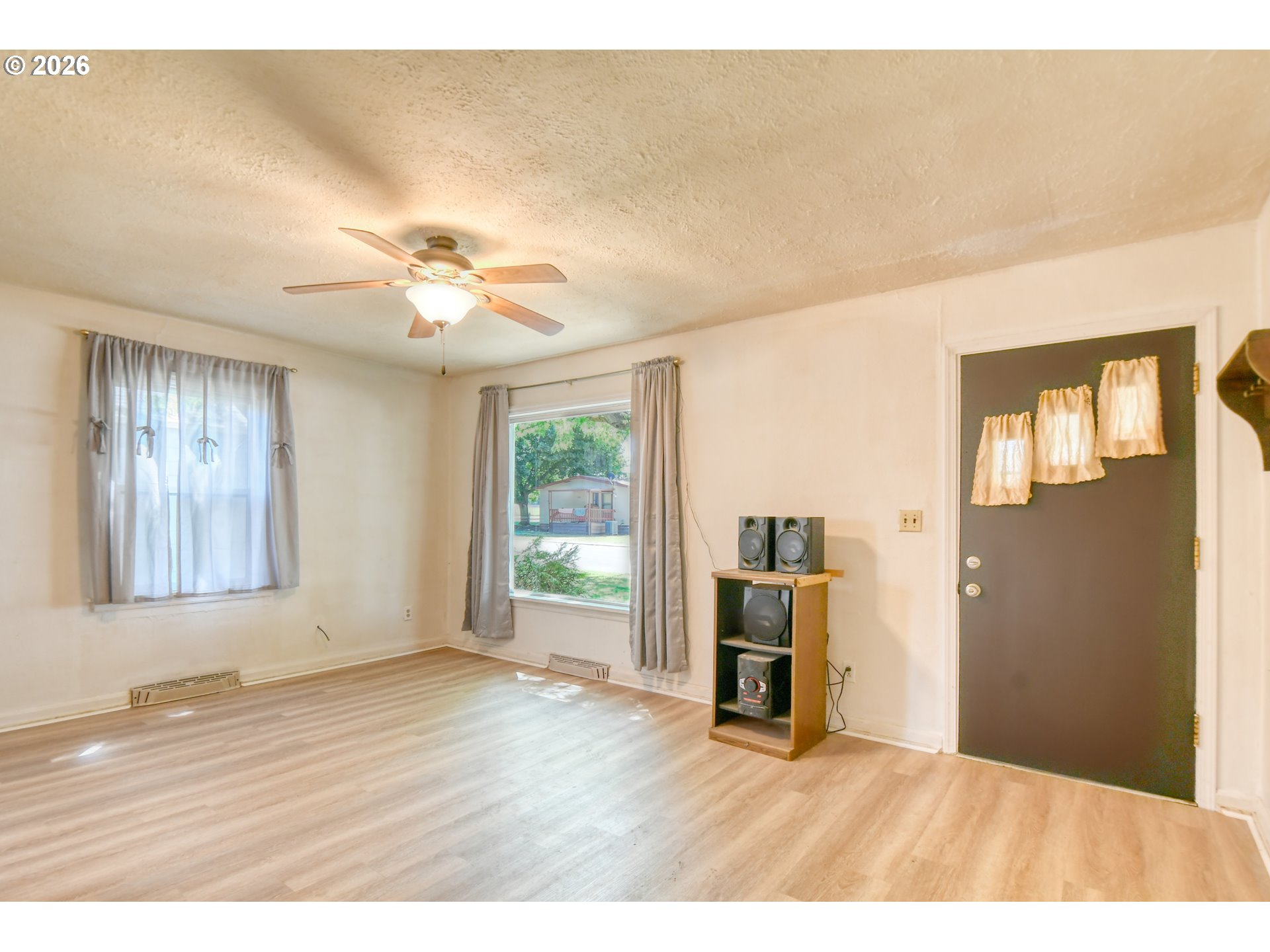 433 E Darwin St, Athena, OR 97813 — photo 3