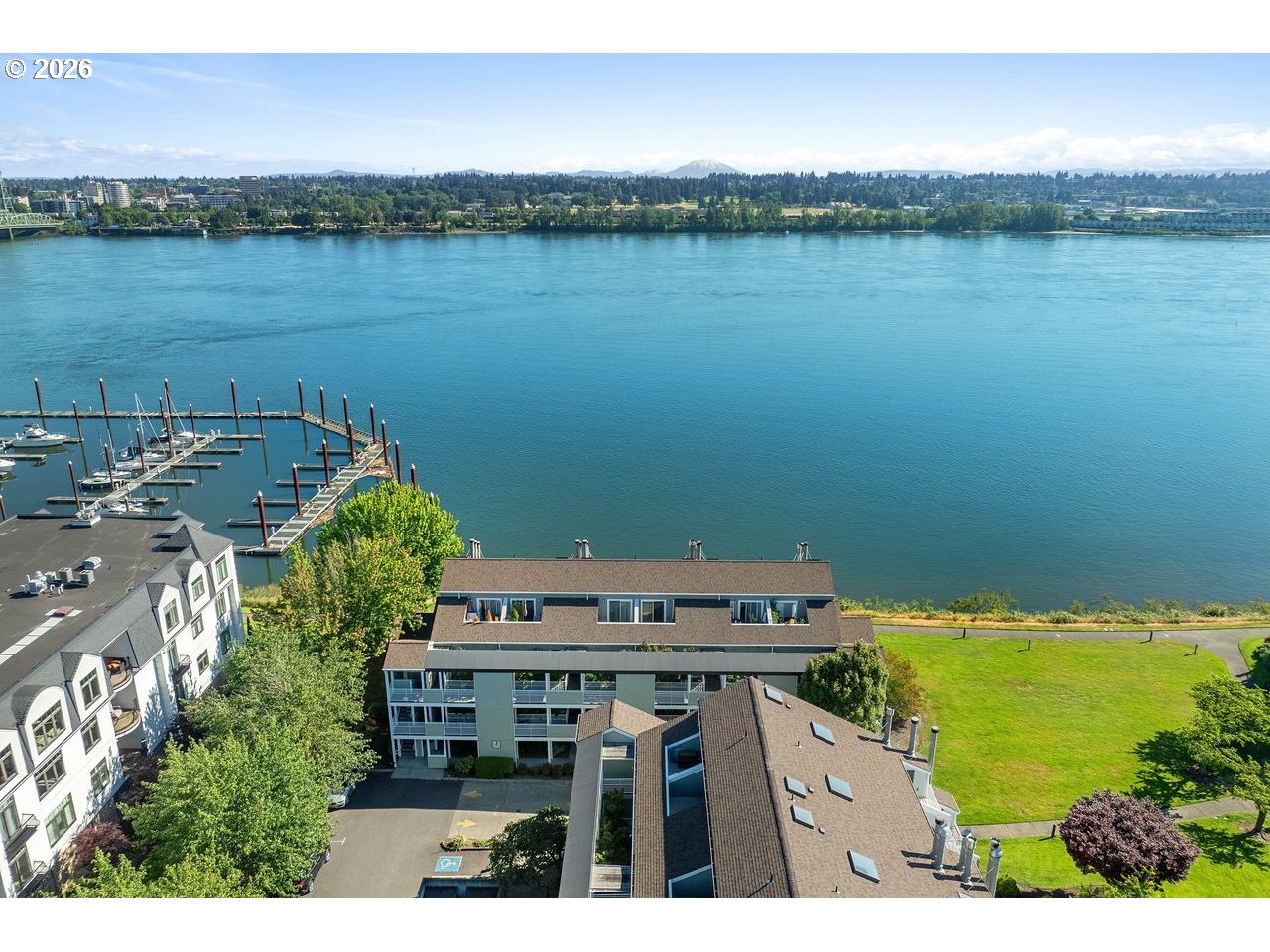 303 N Hayden Bay Dr — photo