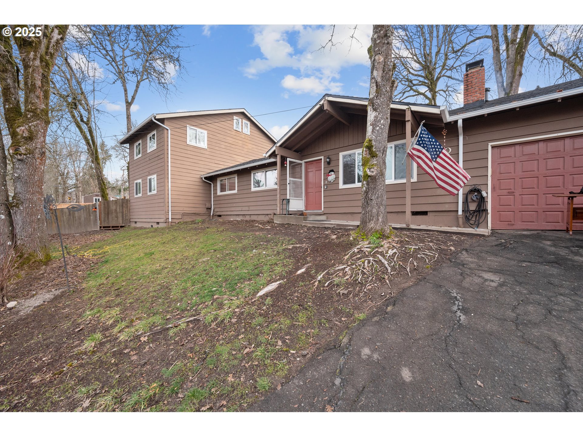 7080 SW Taylors Ferry Rd — photo