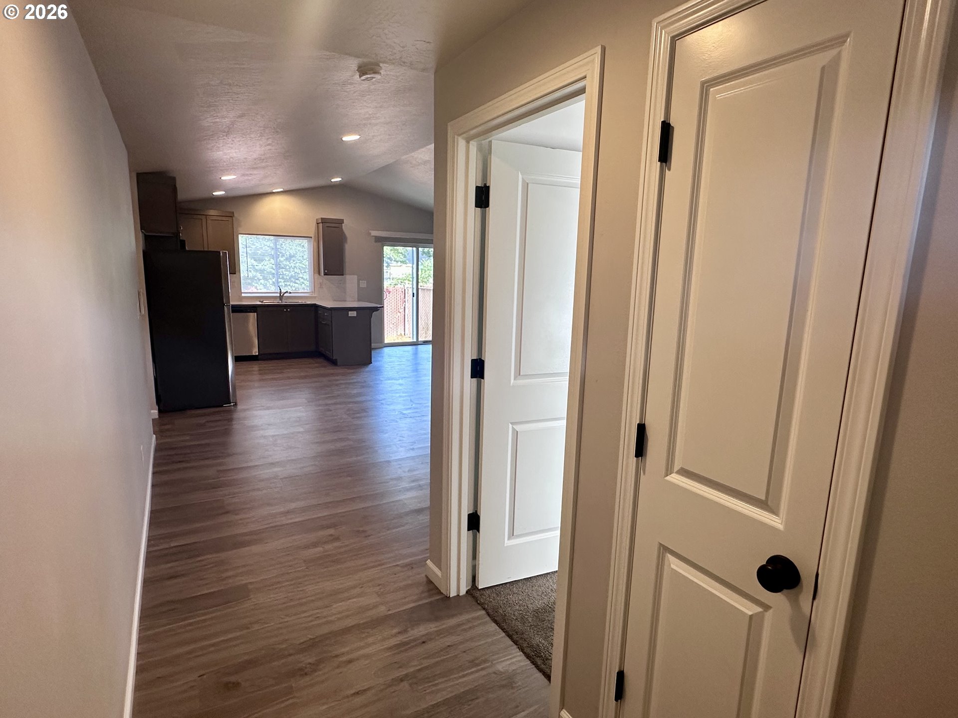 374 Nursery Ct, Eugene, OR 97402 — photo 2