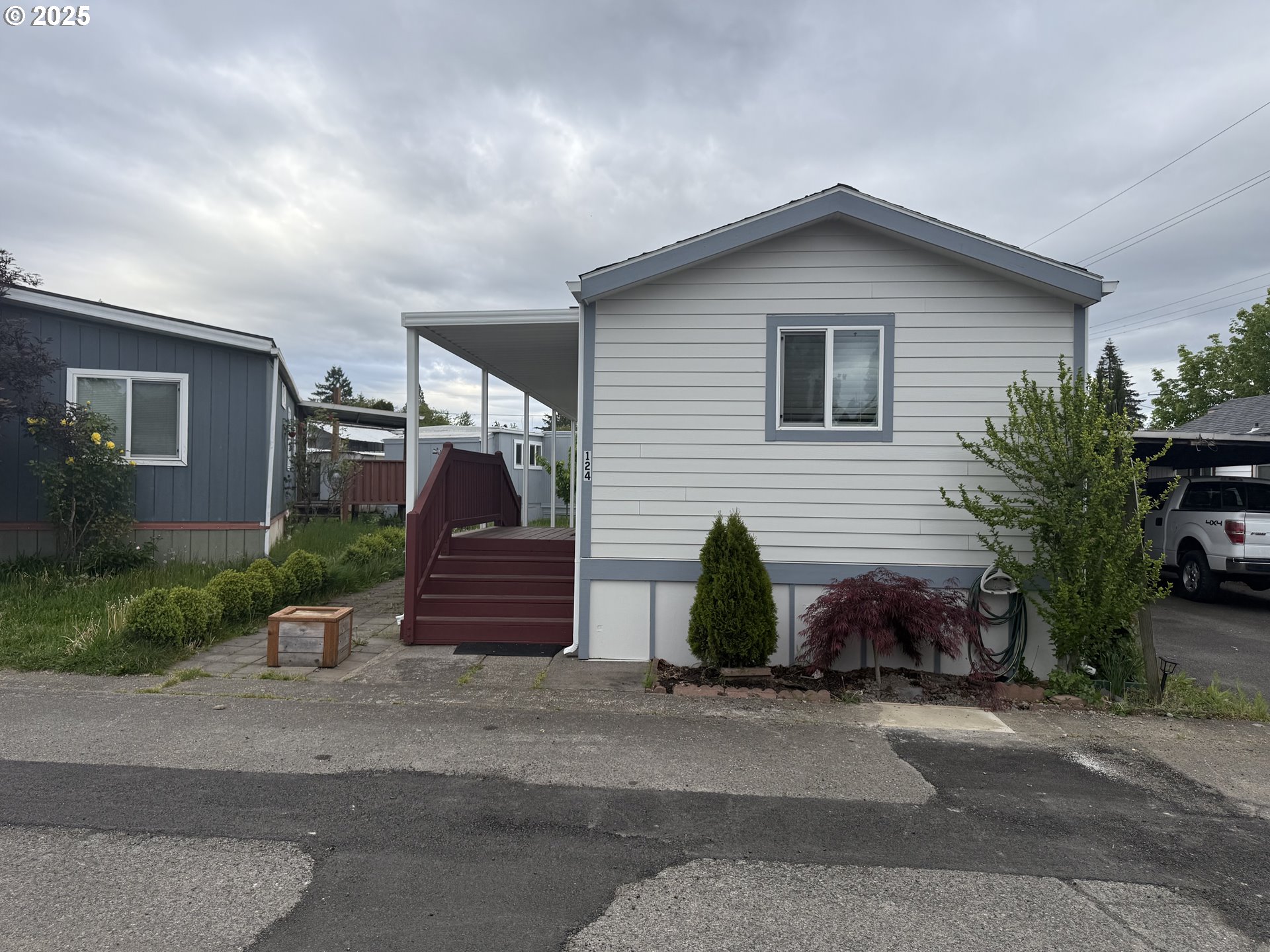 13045 SE Stark St 124 — photo