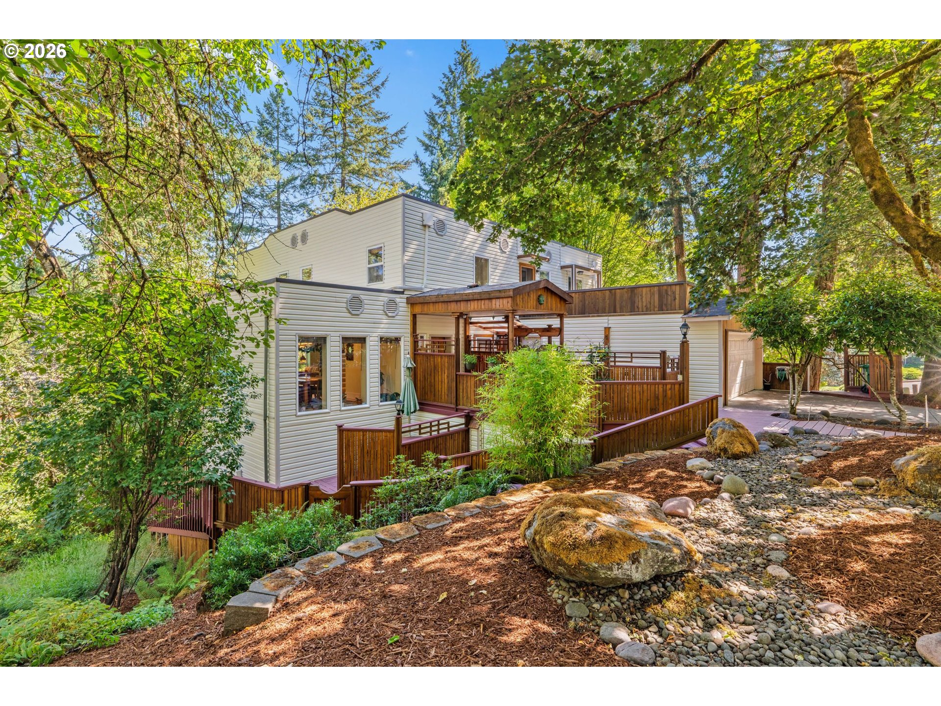 785 E 44th Ave, Eugene, OR 97405 — photo 2