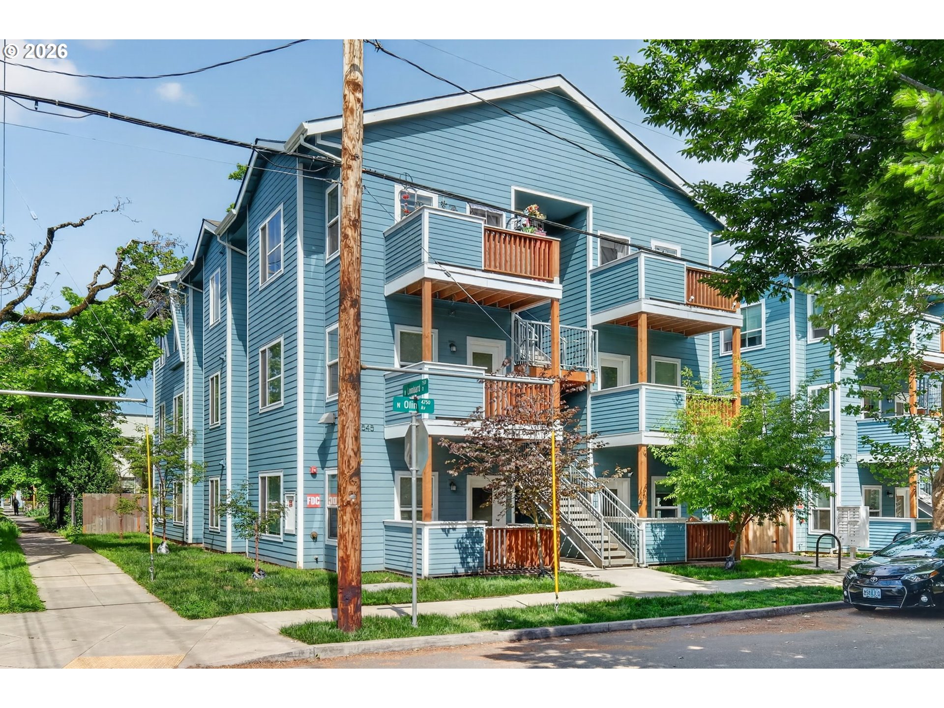 7545 N Olin Ave 201 — photo