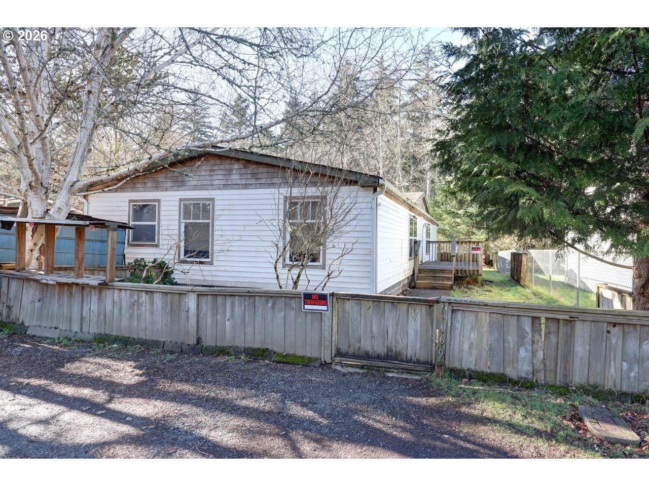 1009 King Salmon Pl — photo