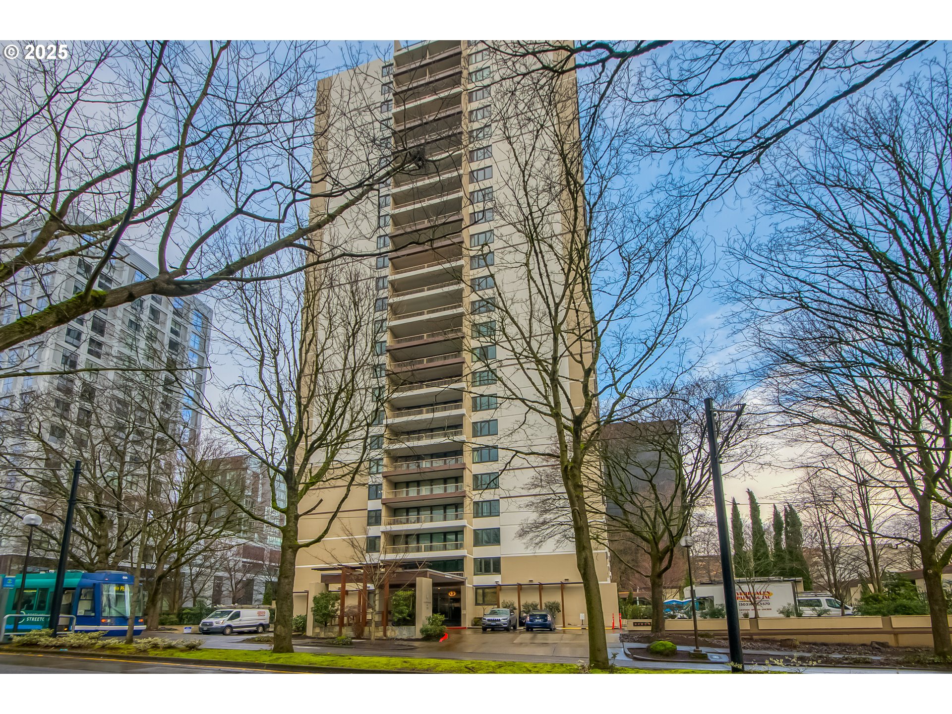 255 SW Harrison St 14D — photo