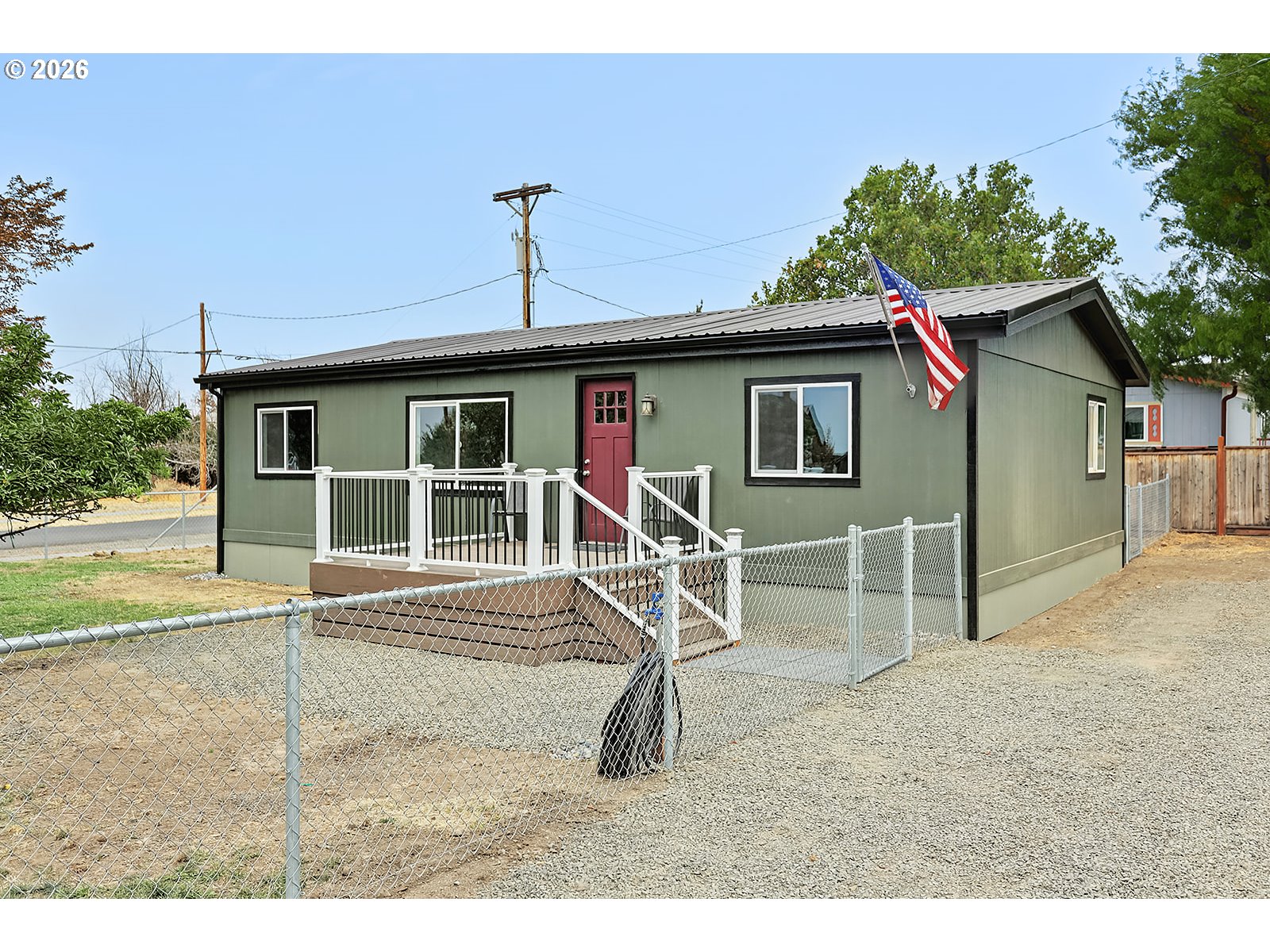 301 E Court St — photo