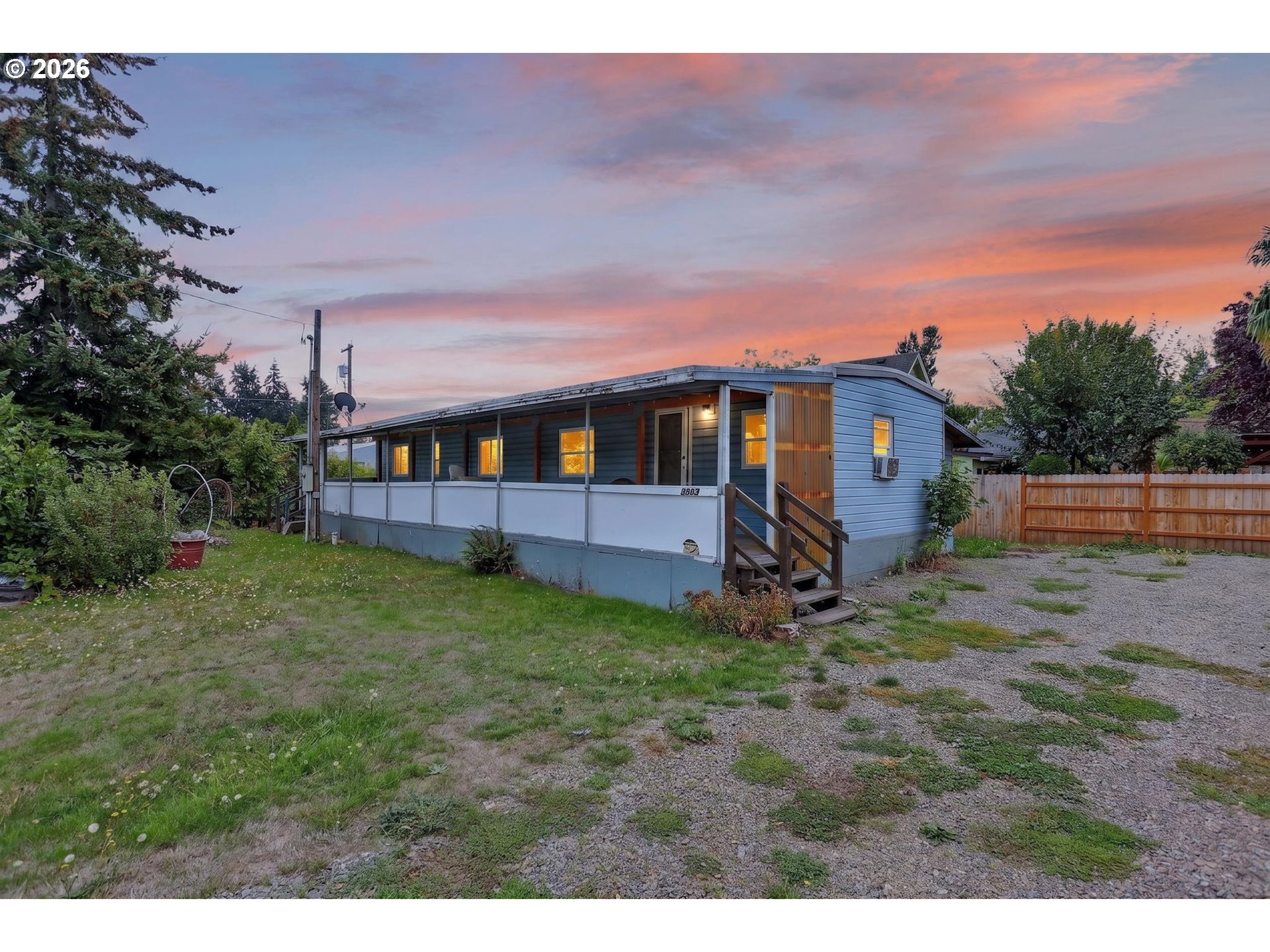 10882 NE Oak St — photo