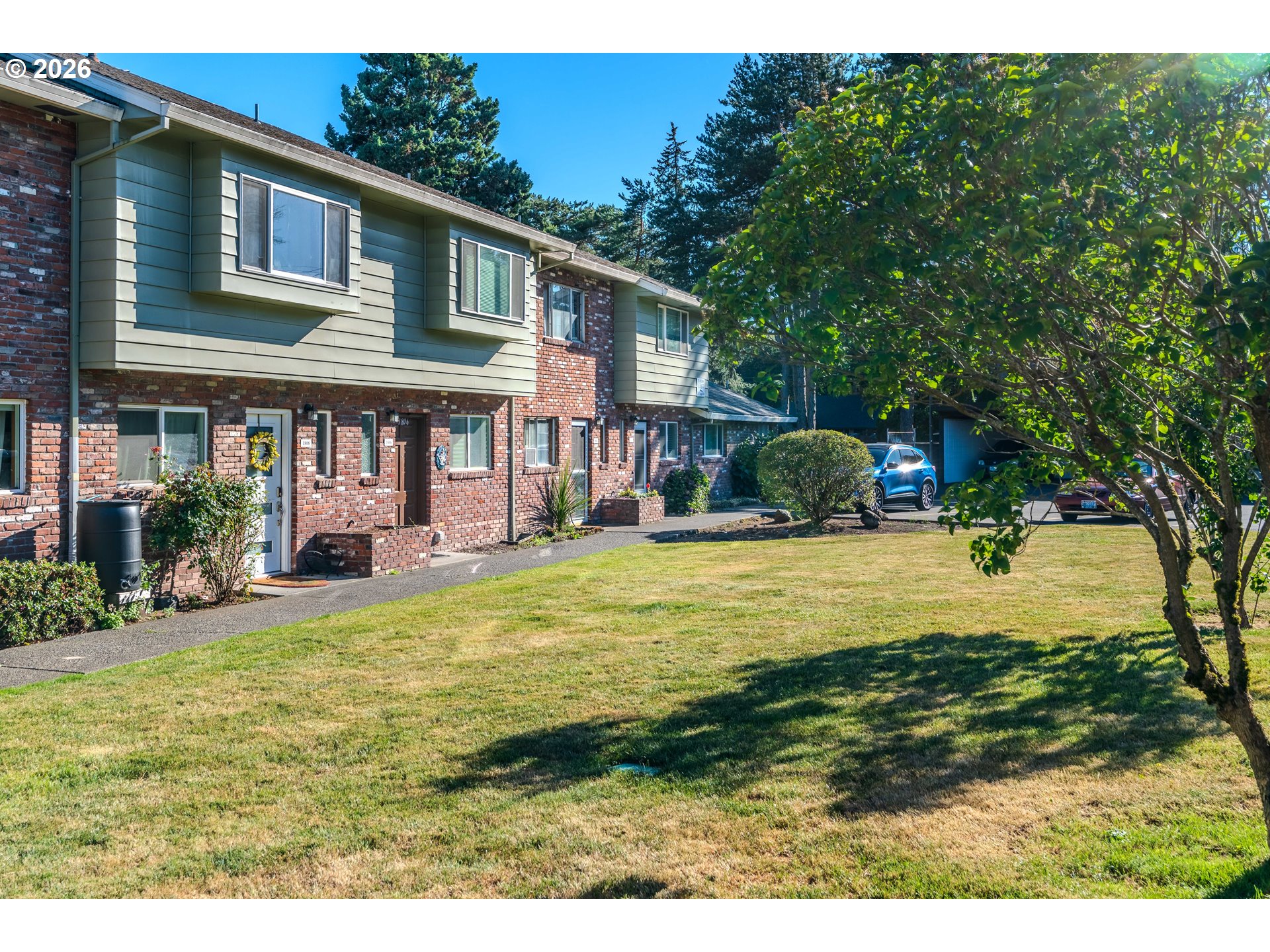 1802 NE Hogan Dr, Gresham, OR 97030 — photo 2