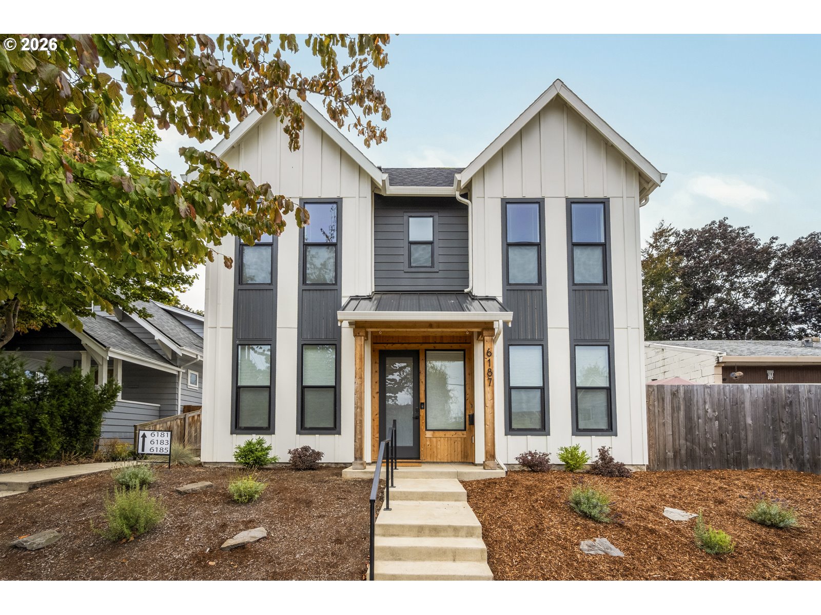 6185 N Campbell Ave — photo