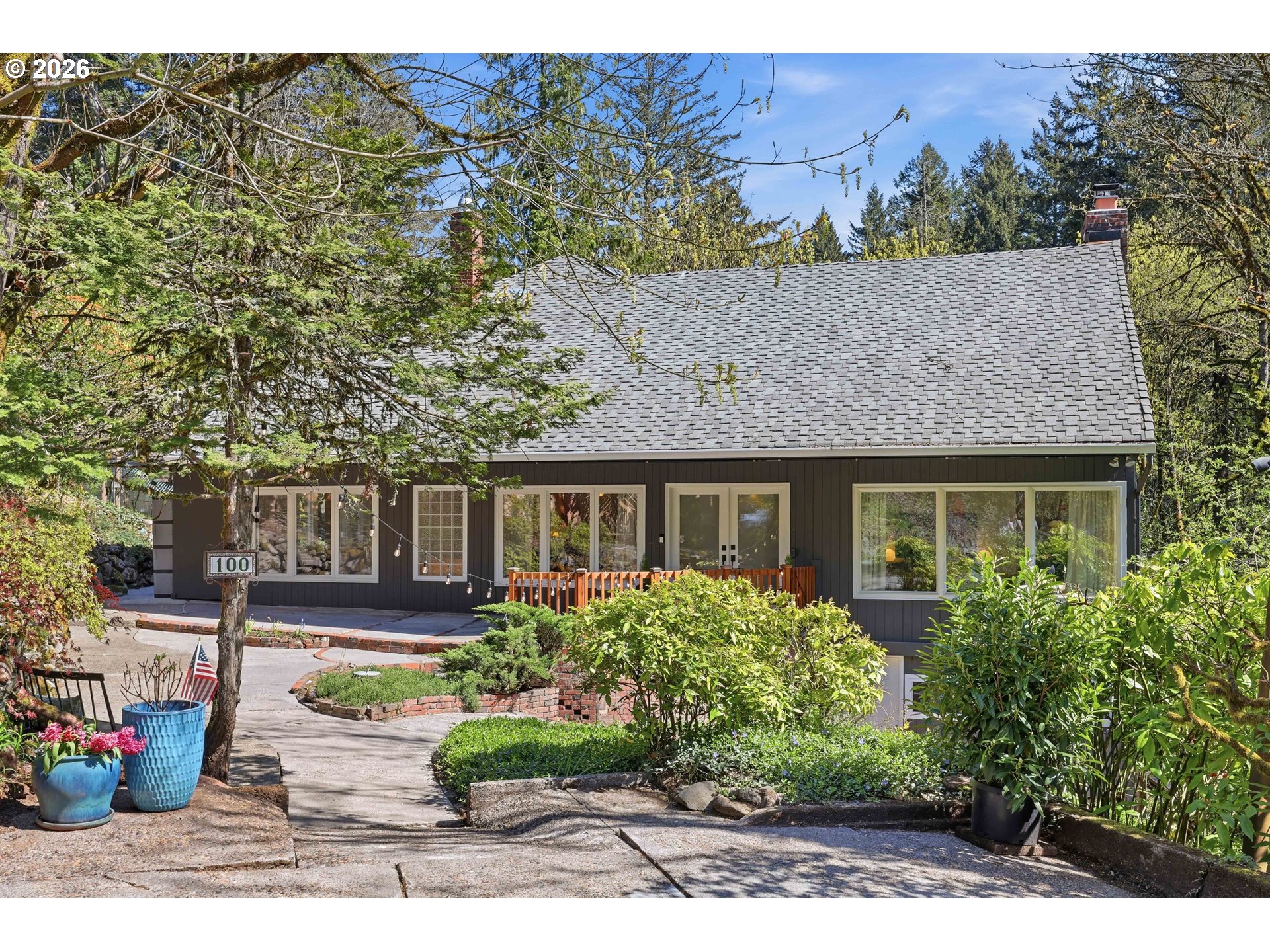 100 NW Pittock Ave — photo